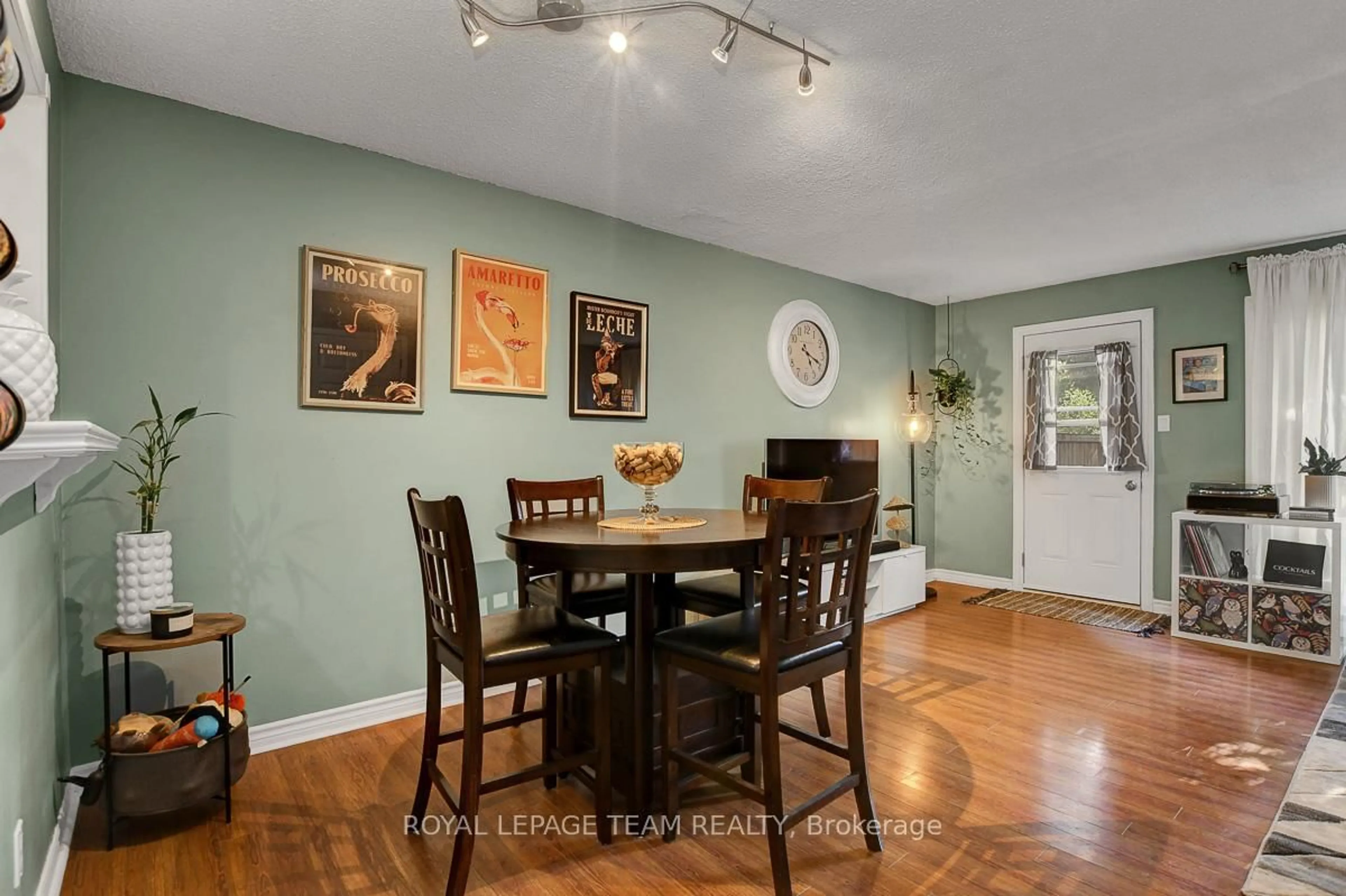Dining room, unknown for 1302 Alness Crt #15, Ottawa Ontario K1B 5H2