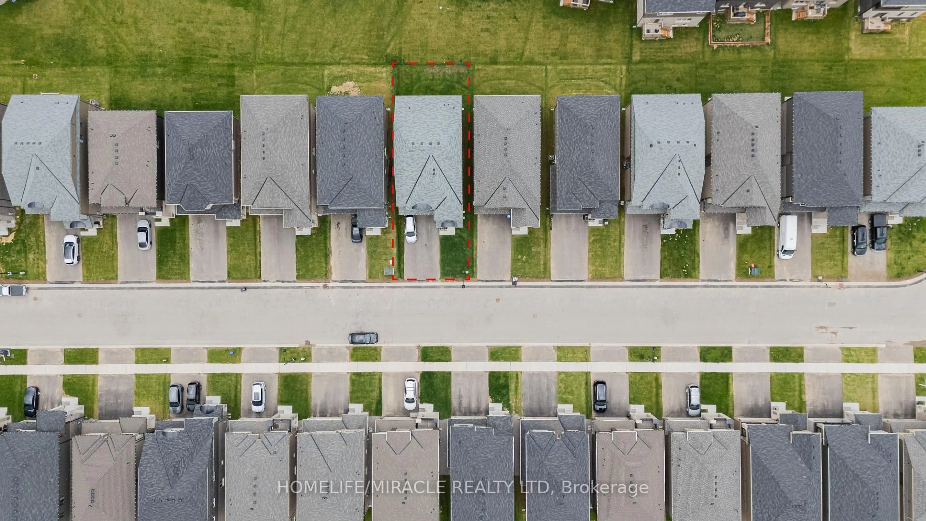 A pic from outside/outdoor area/front of a property/back of a property/a pic from drone, street for 75 Hitchman St, Brant Ontario N3L 0M1