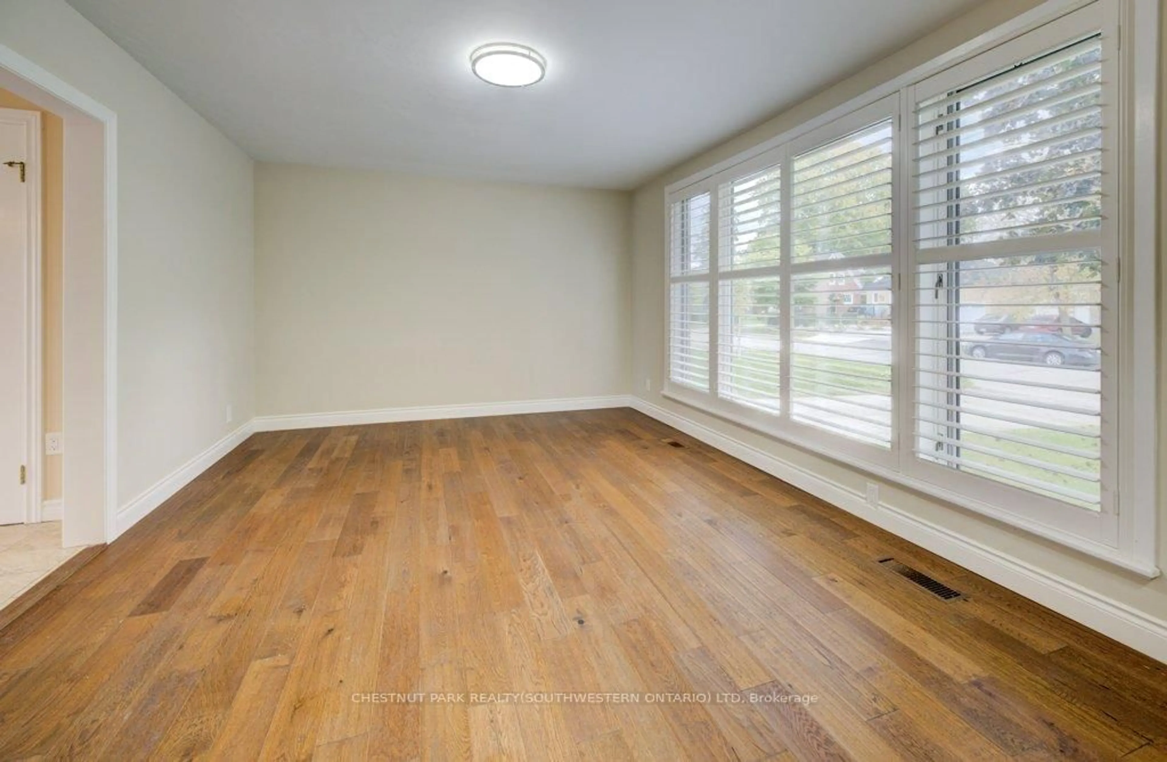 A pic of a room for 492 Ephraim St, Kitchener Ontario N2B 2C6