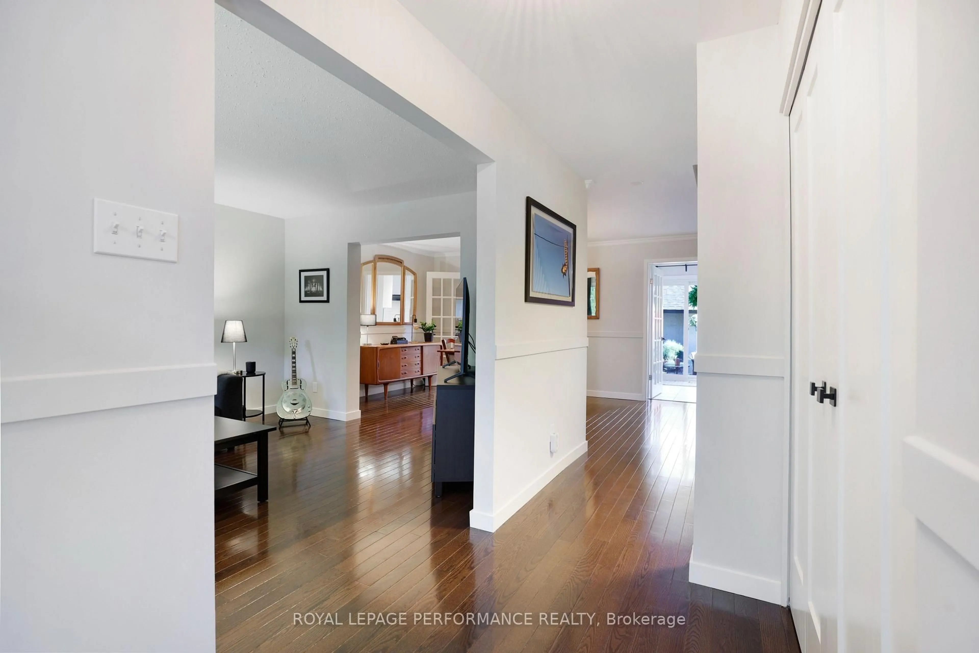 Indoor entryway for 2111 Montreal Rd #147, Ottawa Ontario K1J 8M8