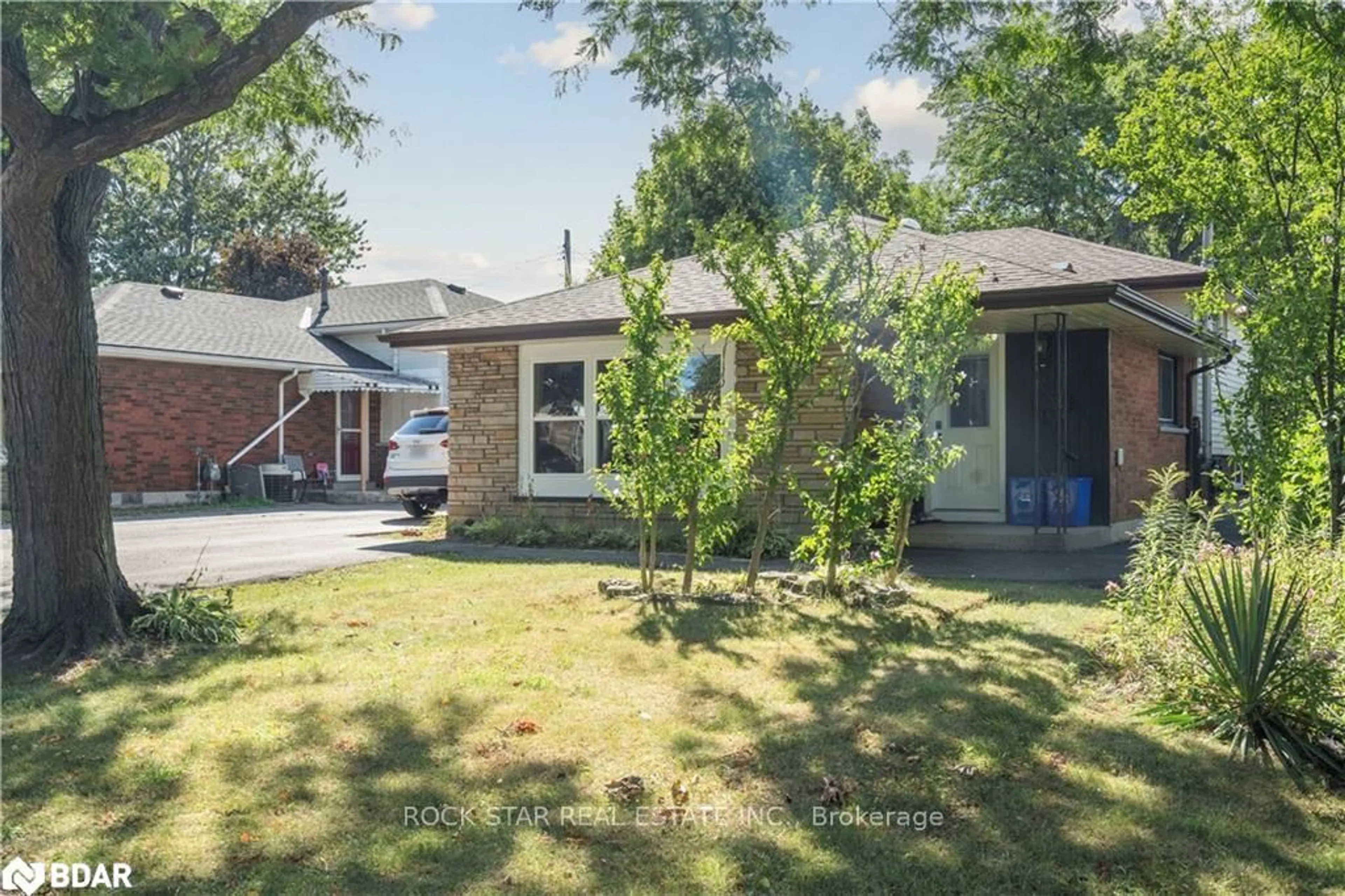Unknown for 10 Sycamore St, Hamilton Ontario L8T 3N7