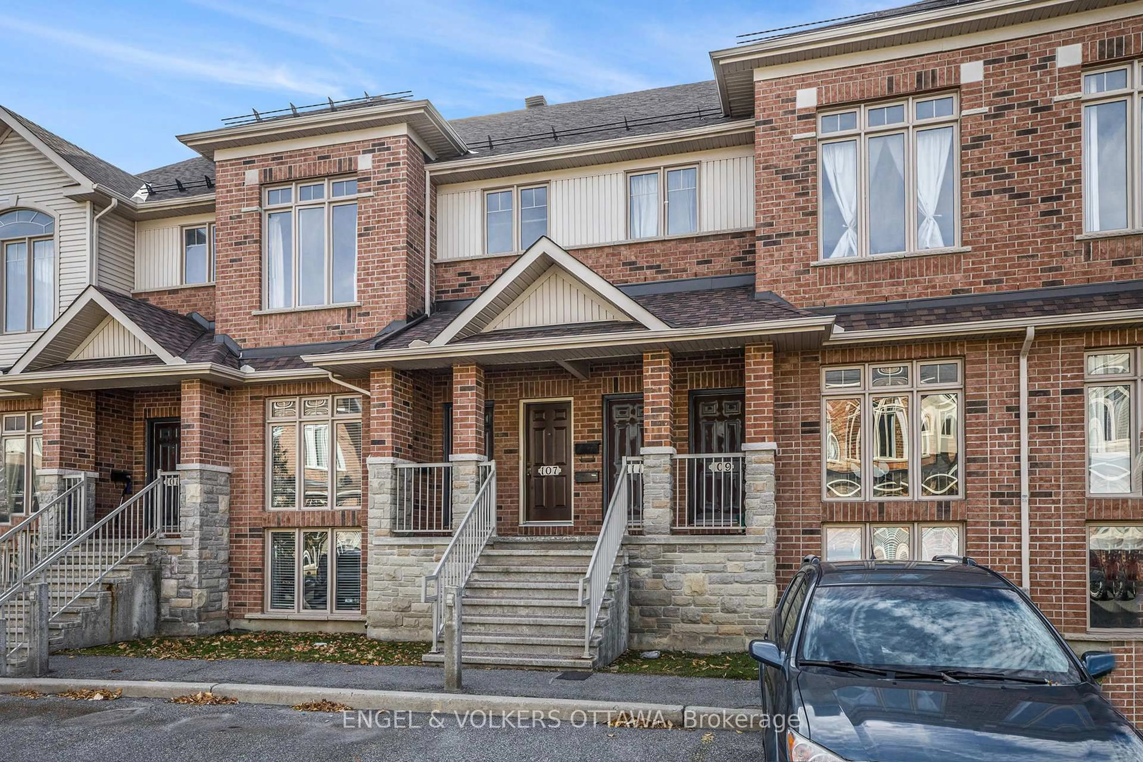 Home with brick exterior material, street for 1512 Walkley Rd #107, Ottawa Ontario K1V 2G7