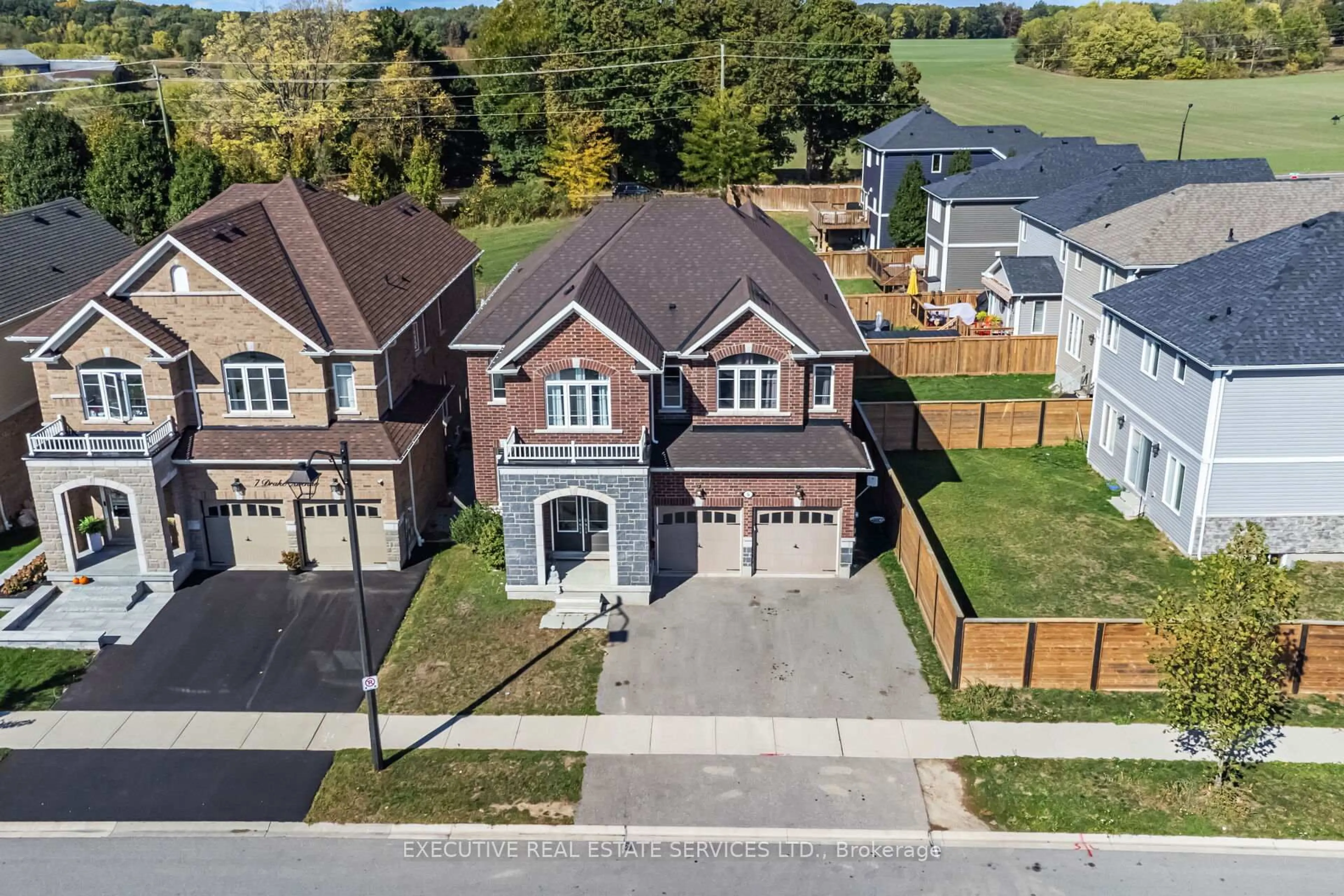 A pic from outside/outdoor area/front of a property/back of a property/a pic from drone, street for 5 Drake Ave, Brant Ontario N3L 0H9