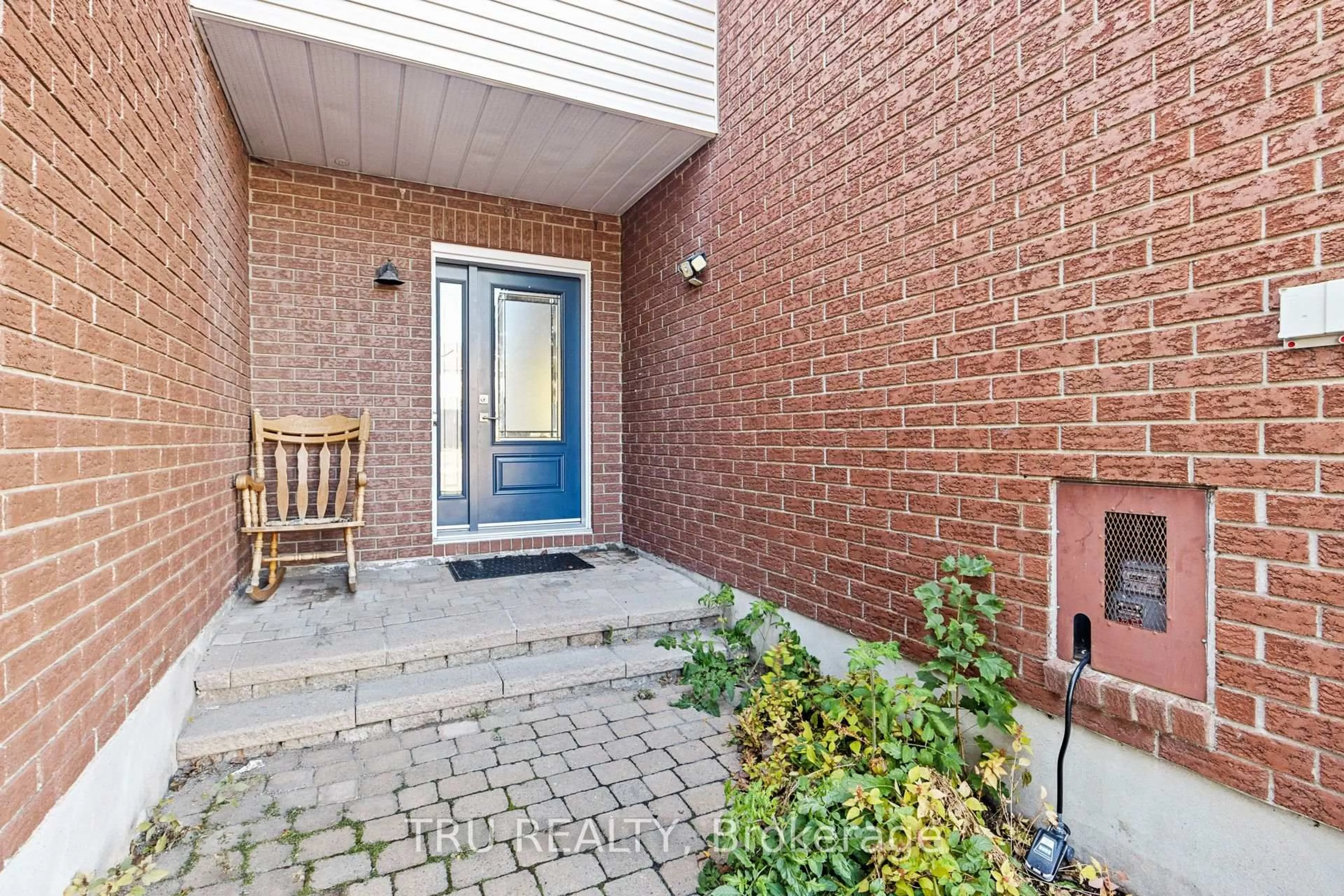 Home with brick exterior material, street for 244 Stoneway Dr, Ottawa Ontario K2G 6A8