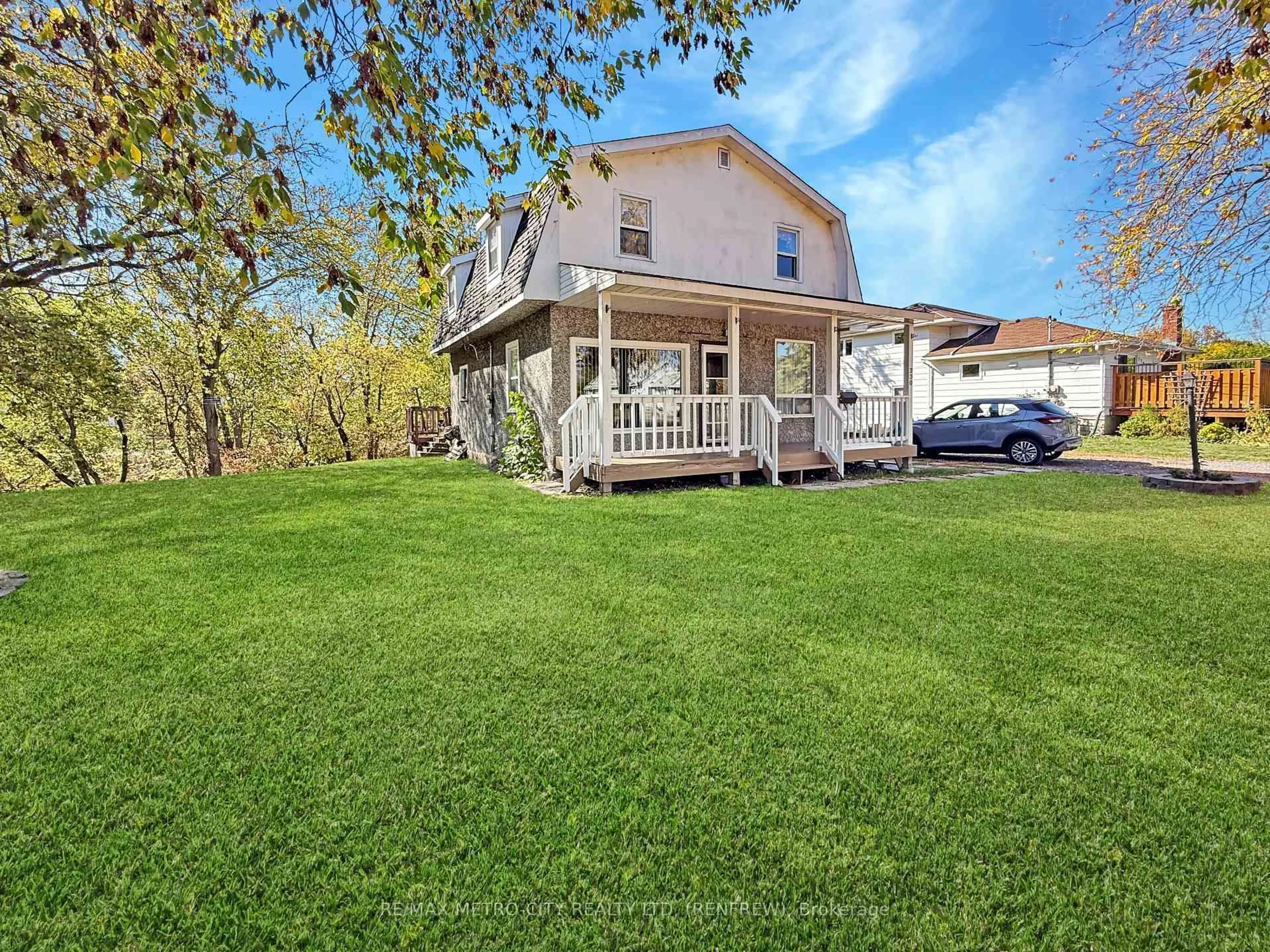 A pic from outside/outdoor area/front of a property/back of a property/a pic from drone, water/lake/river/ocean view for 330 McLean St, Renfrew Ontario K7V 1B3