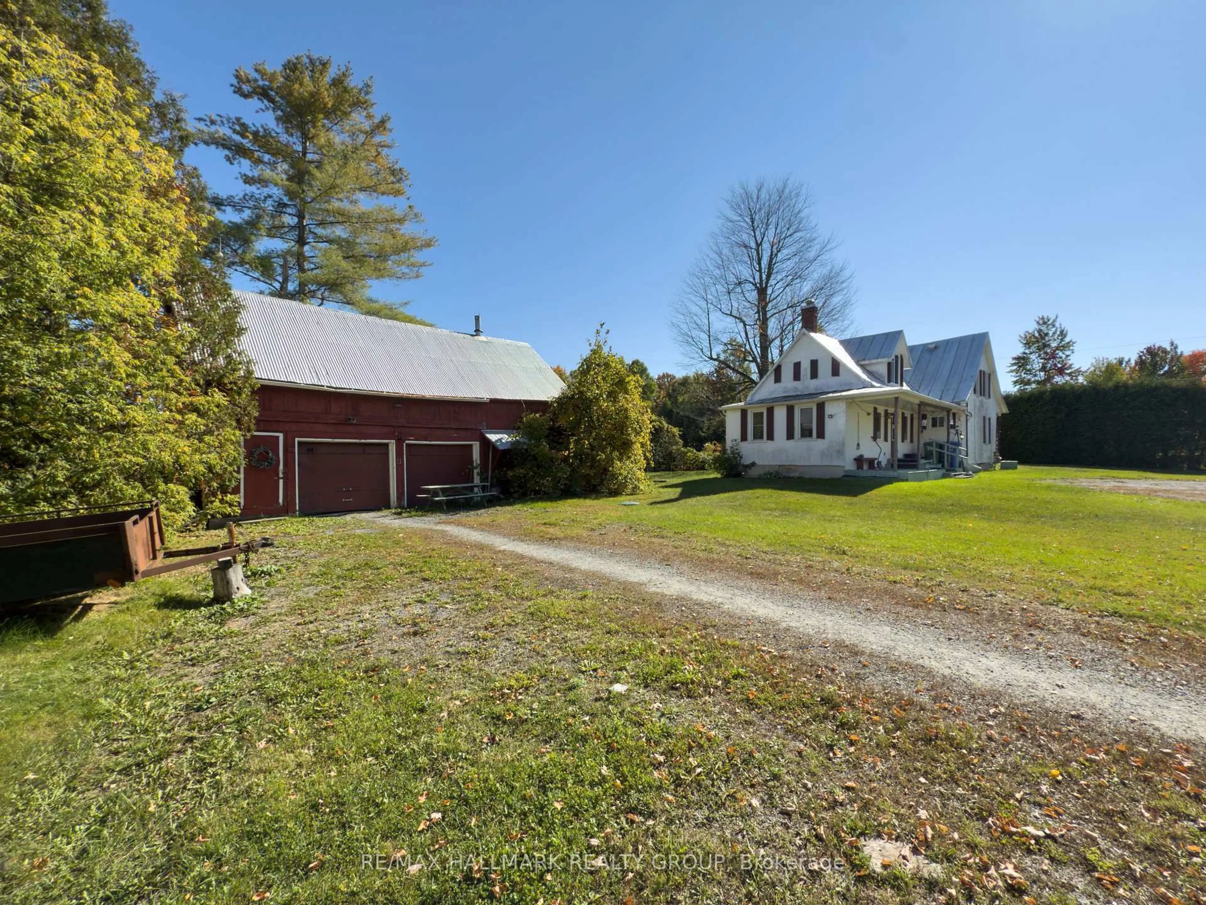 A pic from outside/outdoor area/front of a property/back of a property/a pic from drone, street for 1677 Ste Anne Rd, Champlain Ontario K0B 1K0