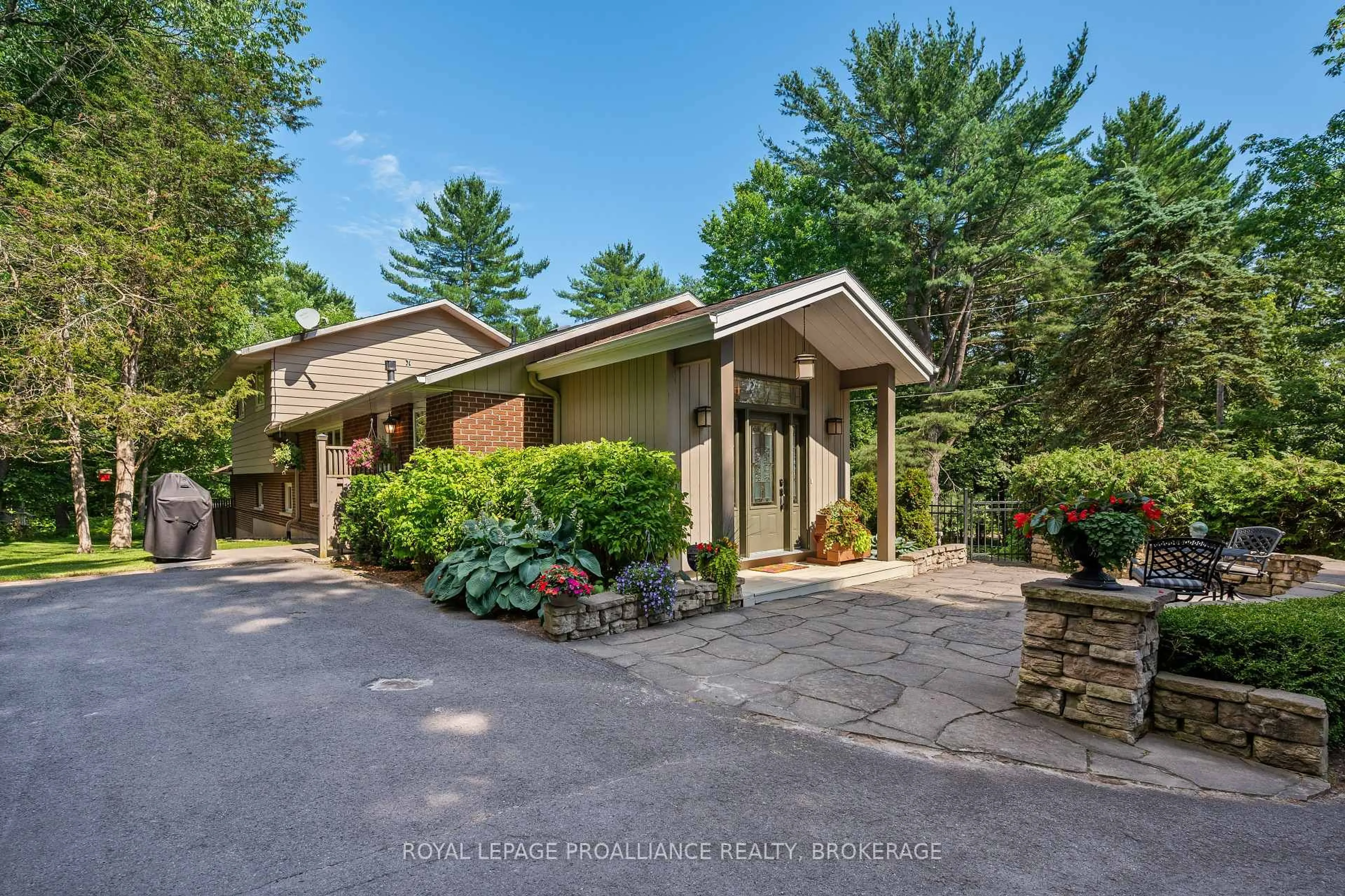 Unknown for 120 Cross Cemetery Rd, Leeds and the Thousand Islands Ontario K0E 1L0