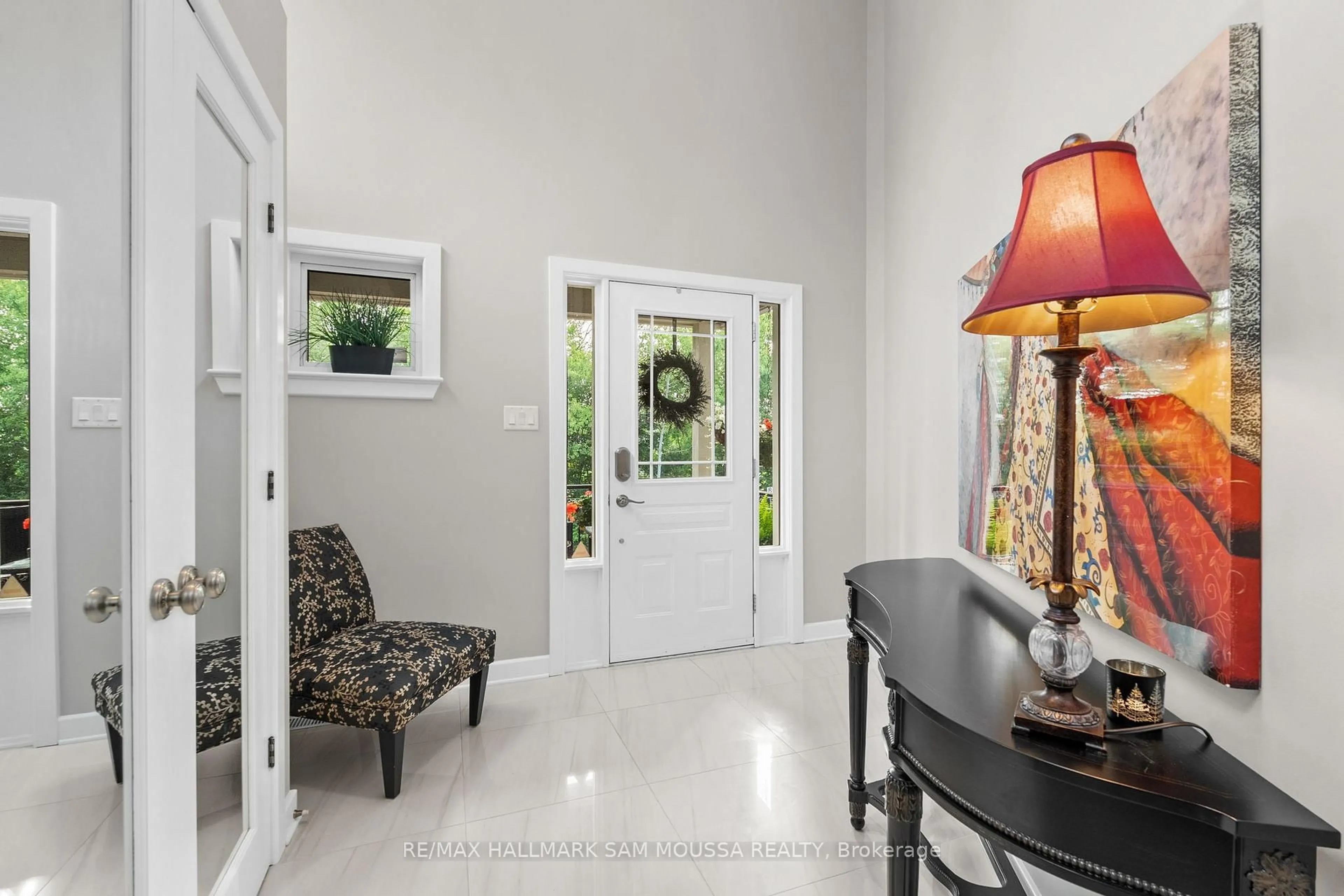 Indoor entryway for 25 Marsh Sparrow Private, Kanata Ontario K2K 3P1