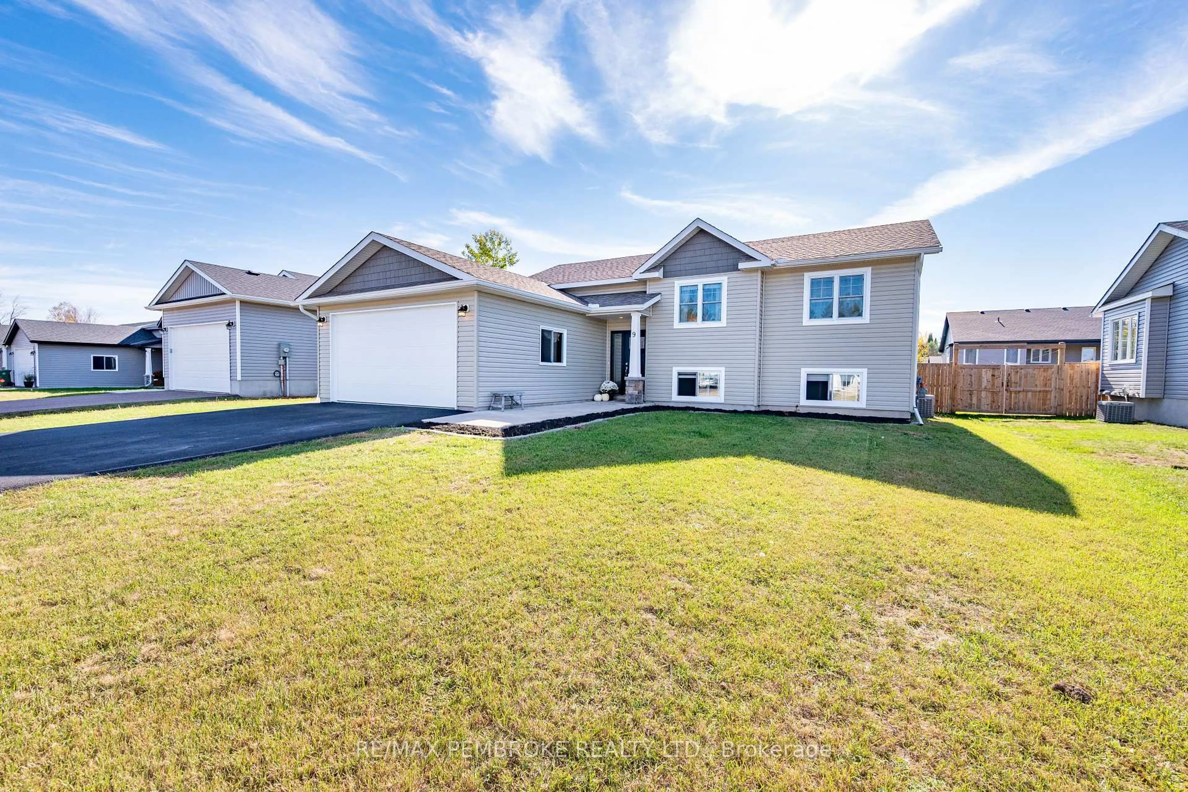 A pic from outside/outdoor area/front of a property/back of a property/a pic from drone, street for 9 Terrance Dr, Petawawa Ontario K8H 0G3