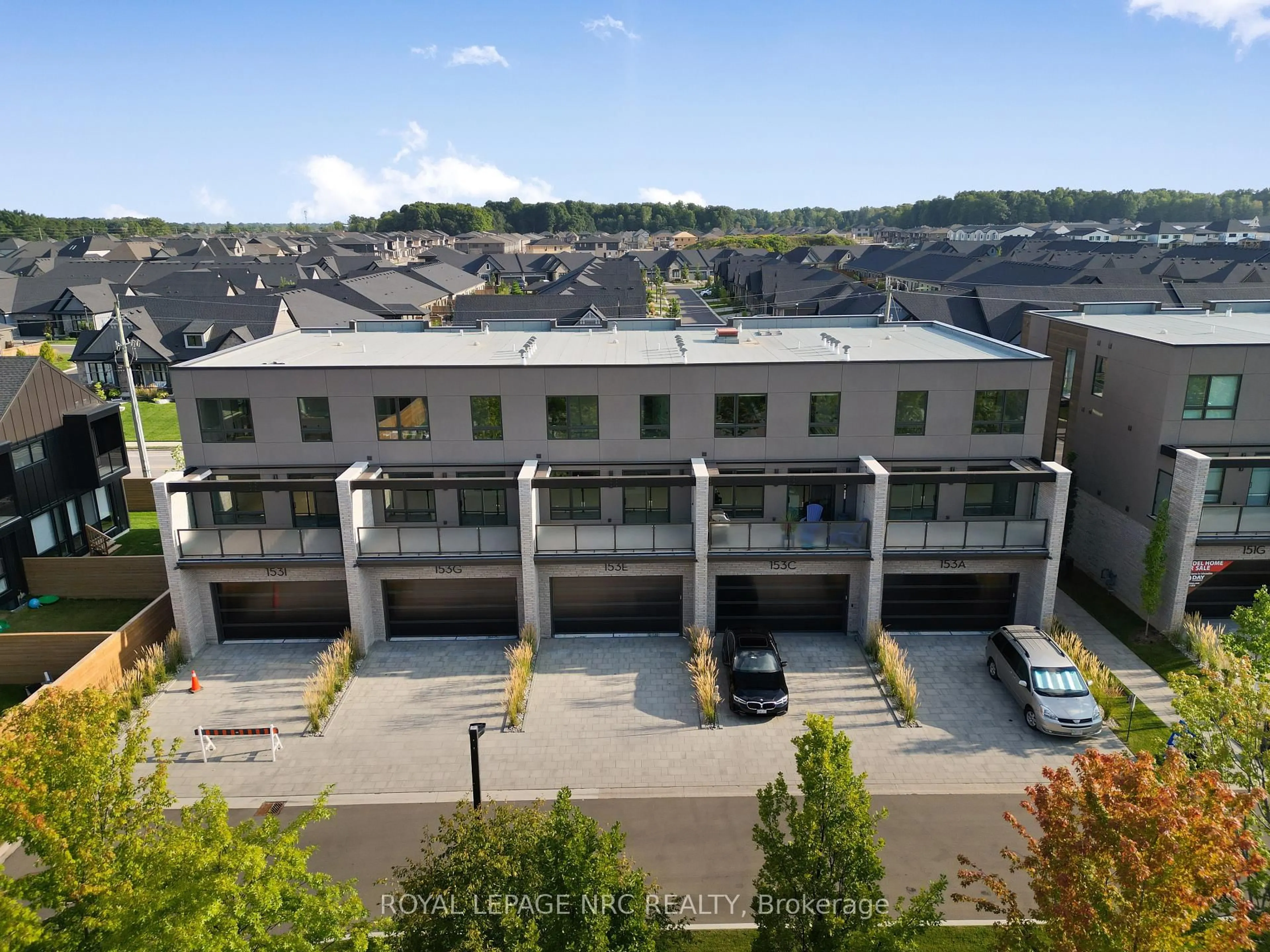 A pic from outside/outdoor area/front of a property/back of a property/a pic from drone, city buildings view from balcony for 153E Port Robinson Rd, Pelham Ontario L0S 1E0
