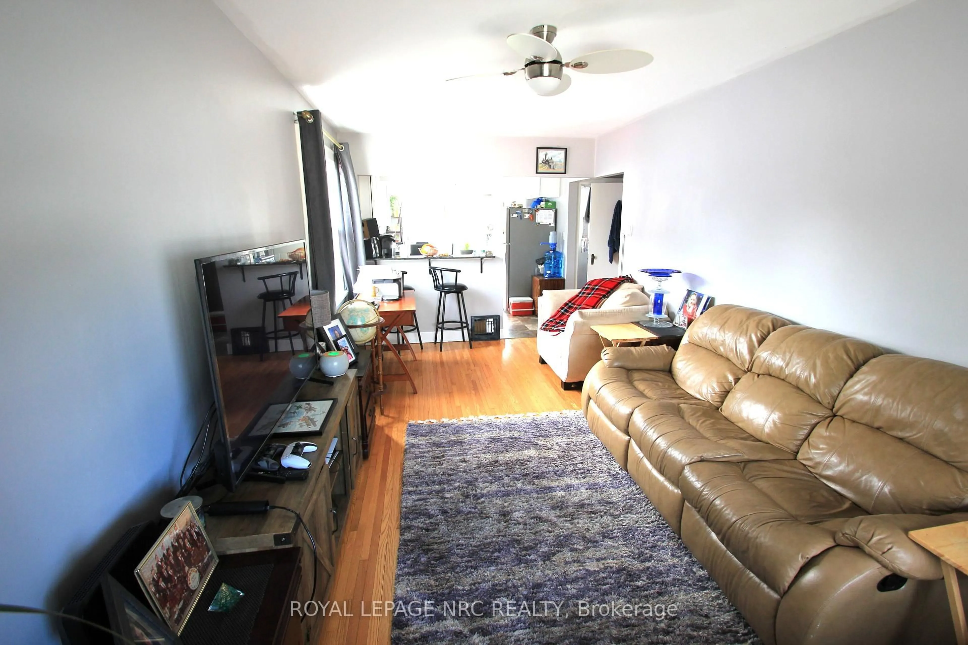 Living room with furniture, unknown for 55 Sullivan Ave, Thorold Ontario L2V 2Y7