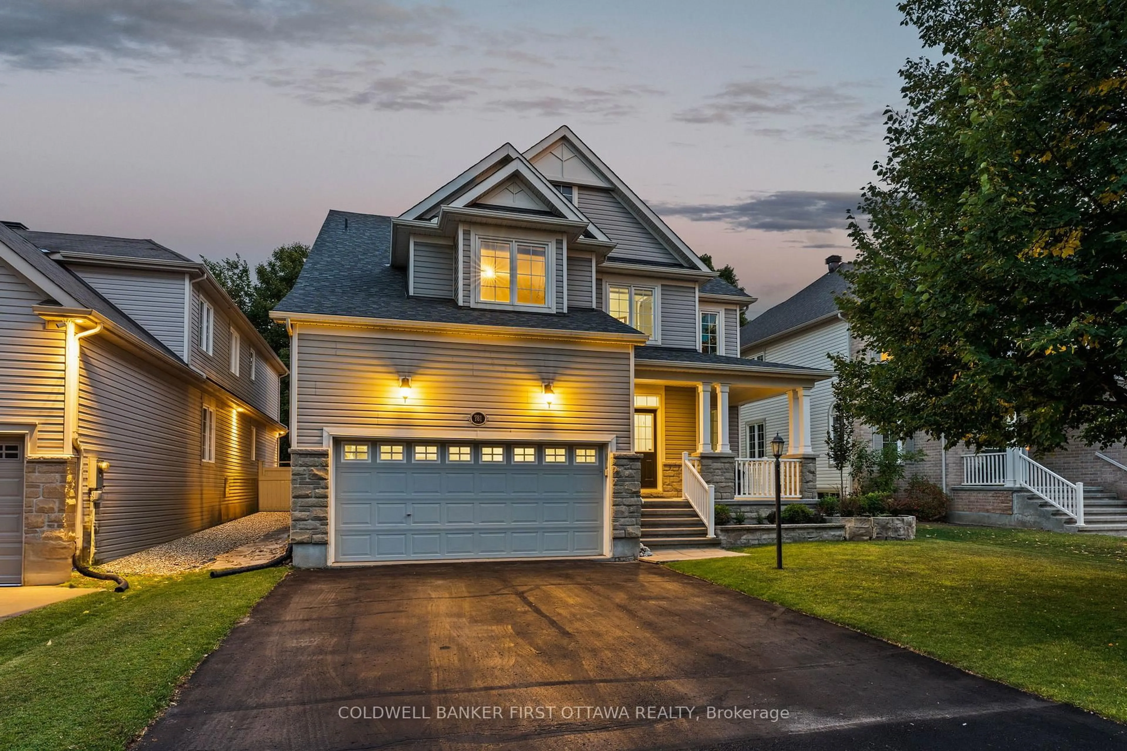 Home with vinyl exterior material, street for 781 Kilbirnie Dr, Ottawa Ontario K2J 0M3