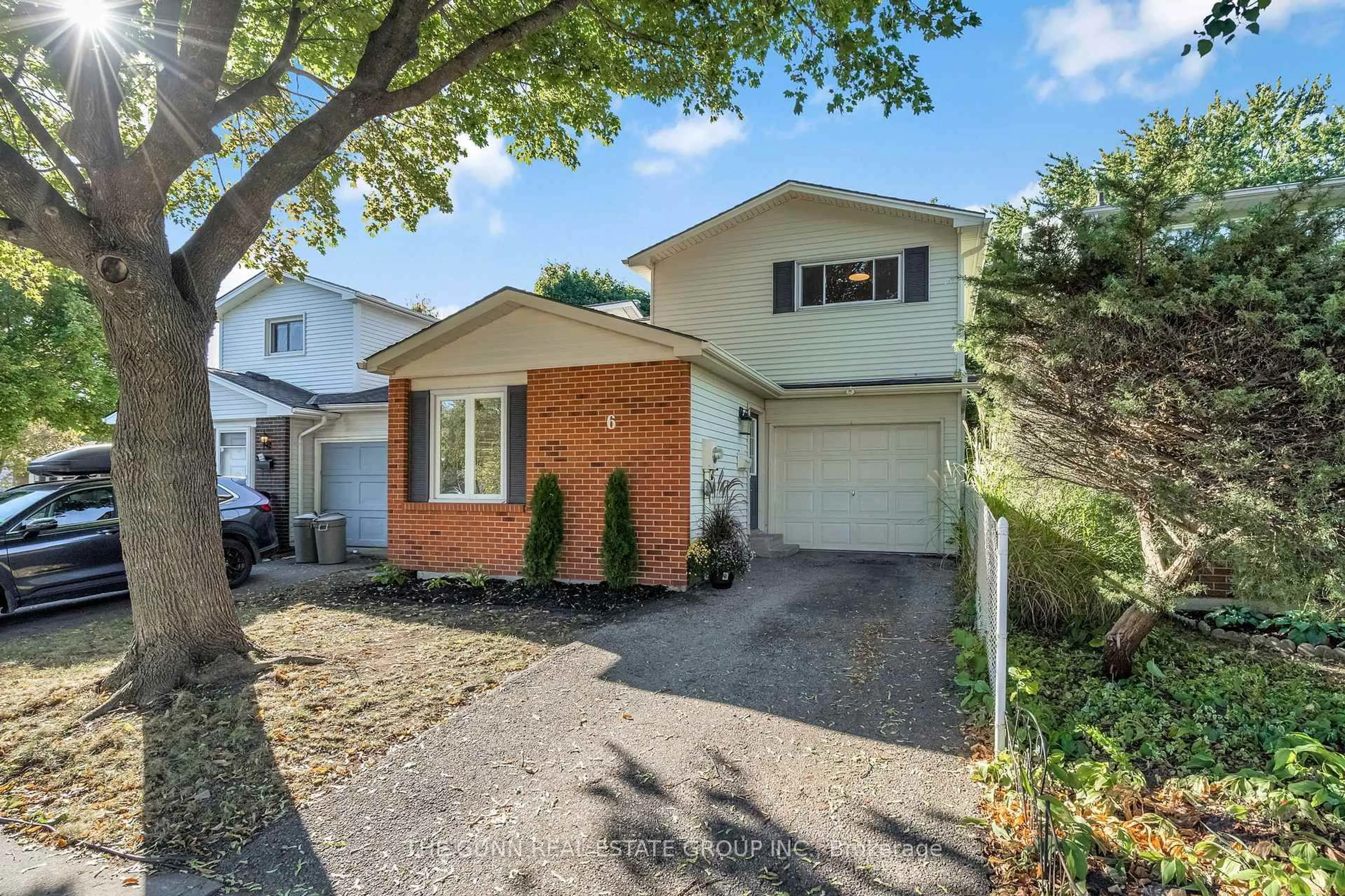 Home with vinyl exterior material, street for 6 Olympic Cres, London North Ontario N6G 3P6