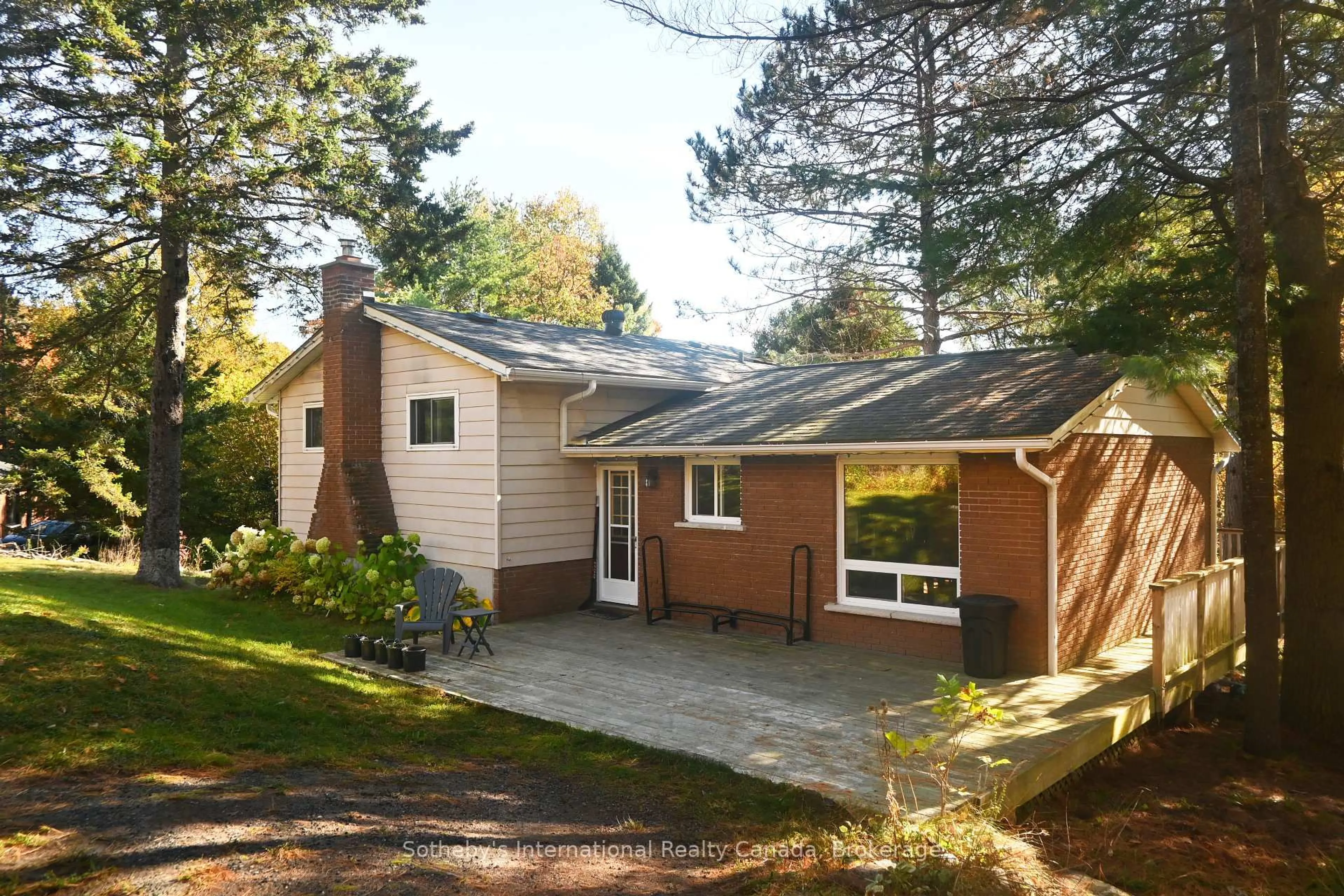 Home with brick exterior material, unknown for 6 Pleasantview Dr, McDougall Ontario P2A 2W9