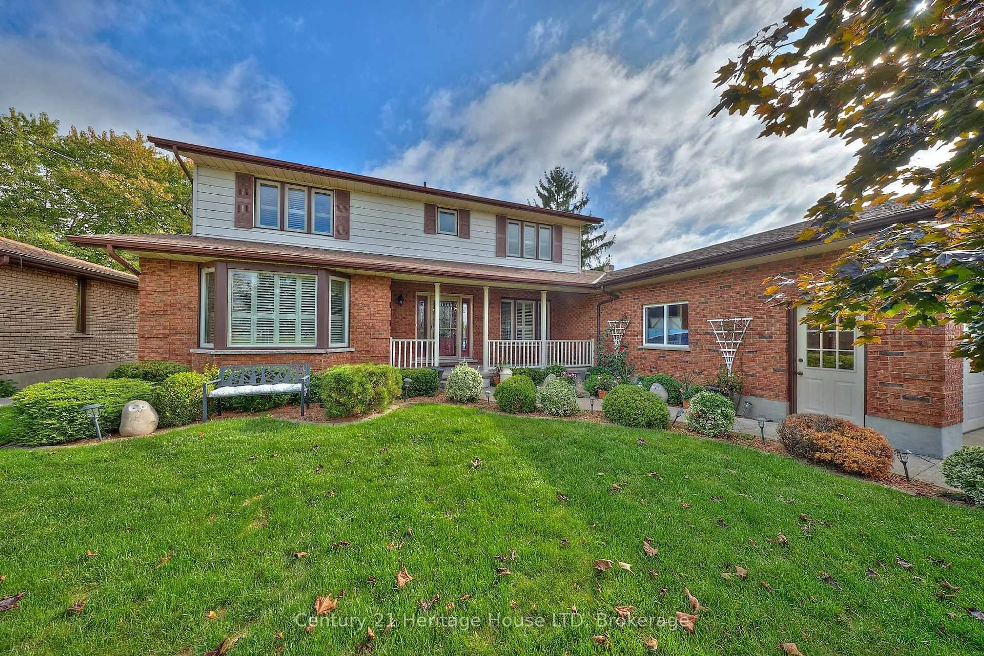 Home with brick exterior material, street for 3466 River Tr, Fort Erie Ontario L0S 1S0