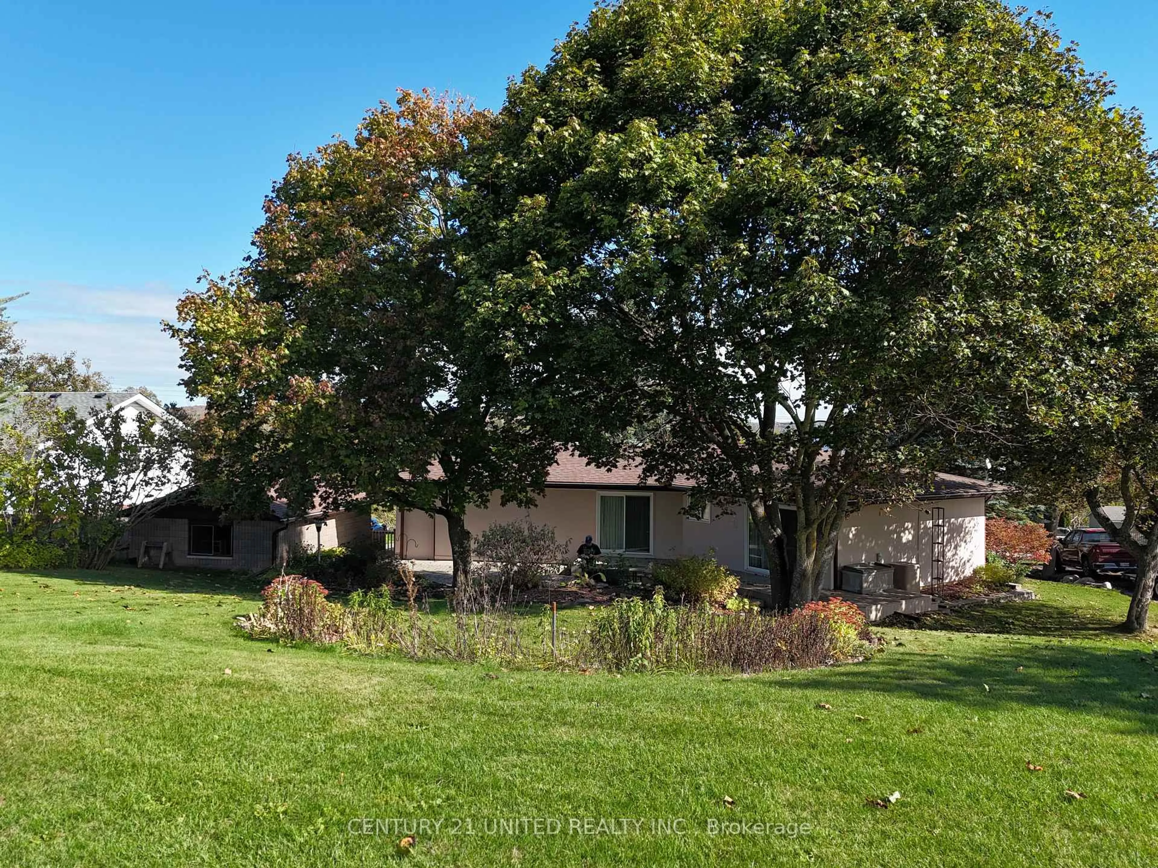 A pic from outside/outdoor area/front of a property/back of a property/a pic from drone, unknown for 842 Frank Hill Rd, Kawartha Lakes Ontario K9J 6X3