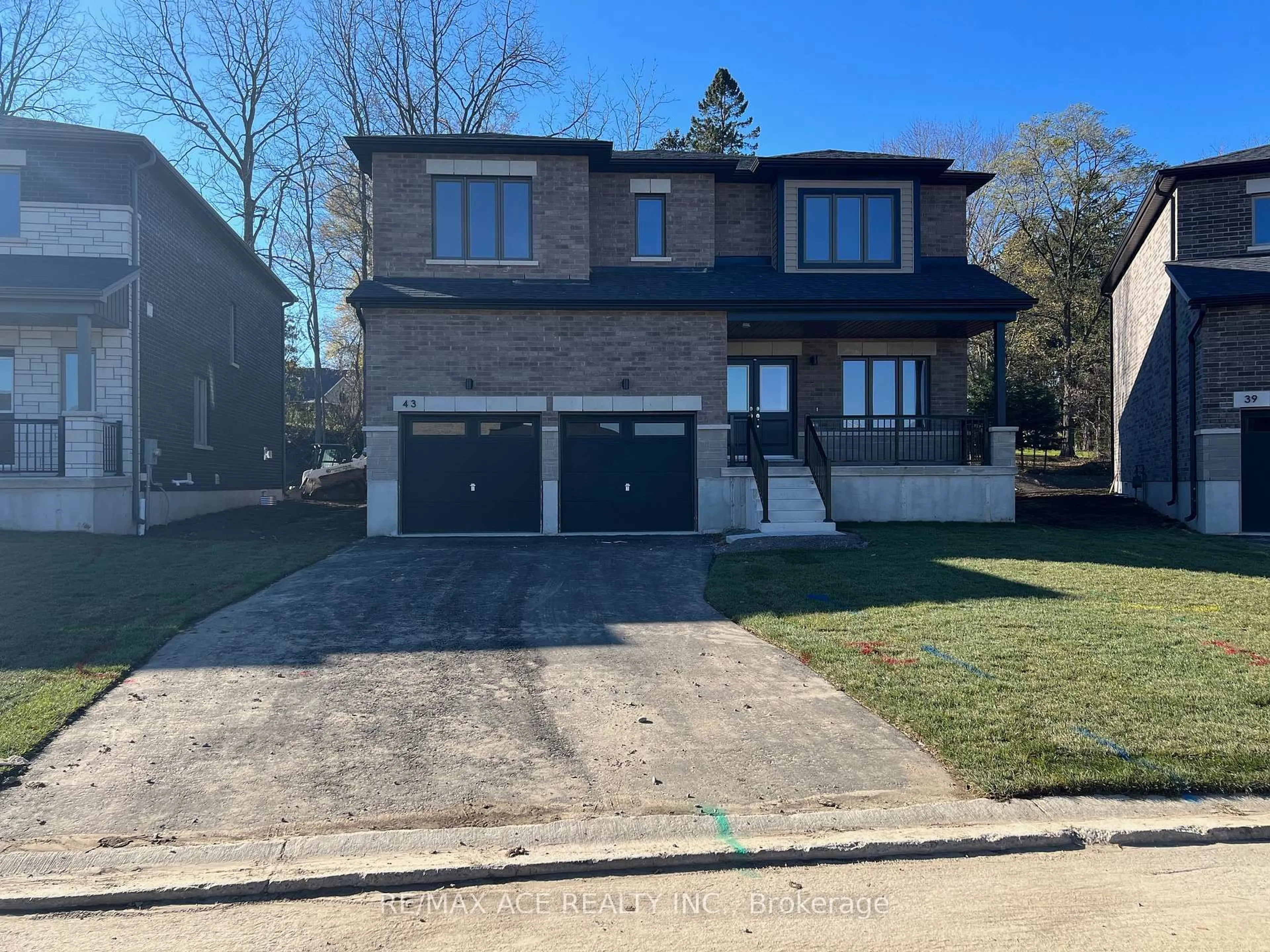 Home with brick exterior material, street for 43 Tulip Cres, Norfolk Ontario N3Y 0G8