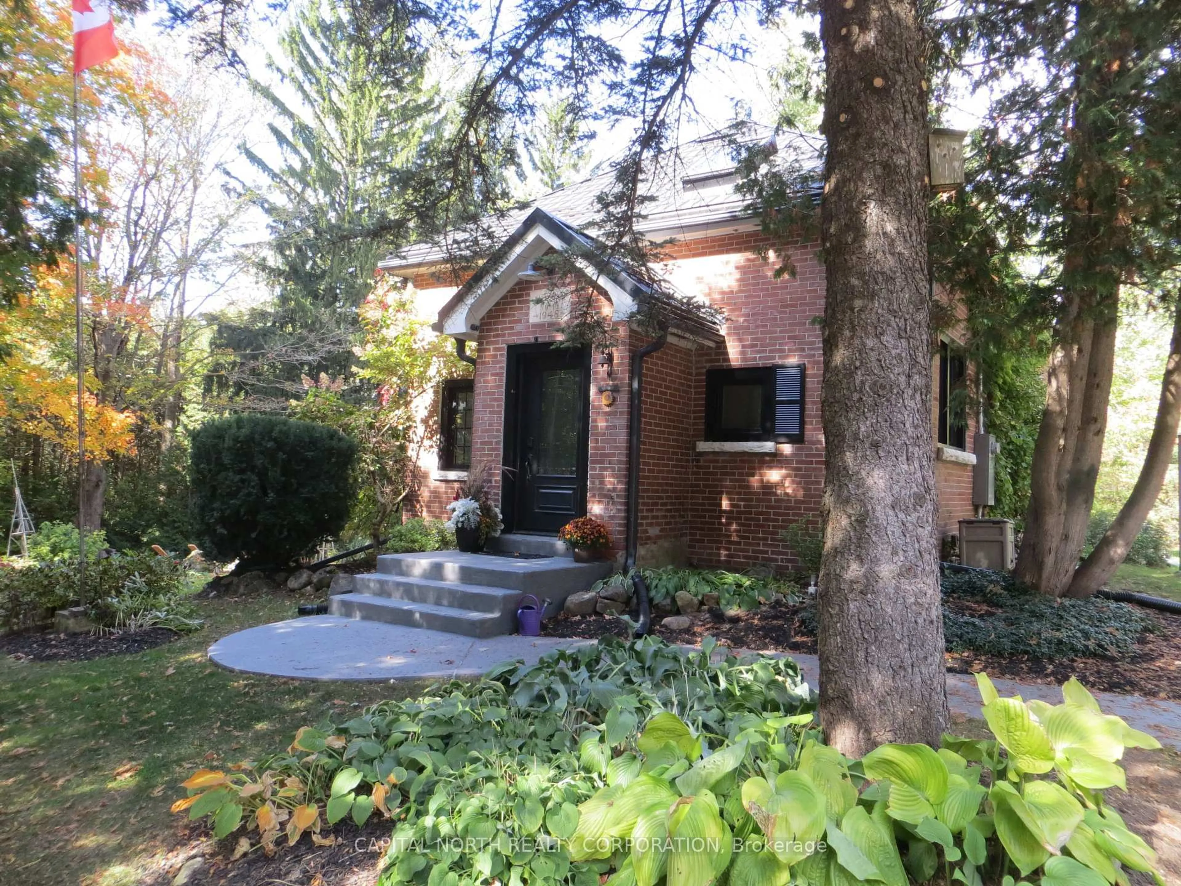 Home with brick exterior material, street for 286351 10th Sdrd, Mono Ontario L9W 6P7