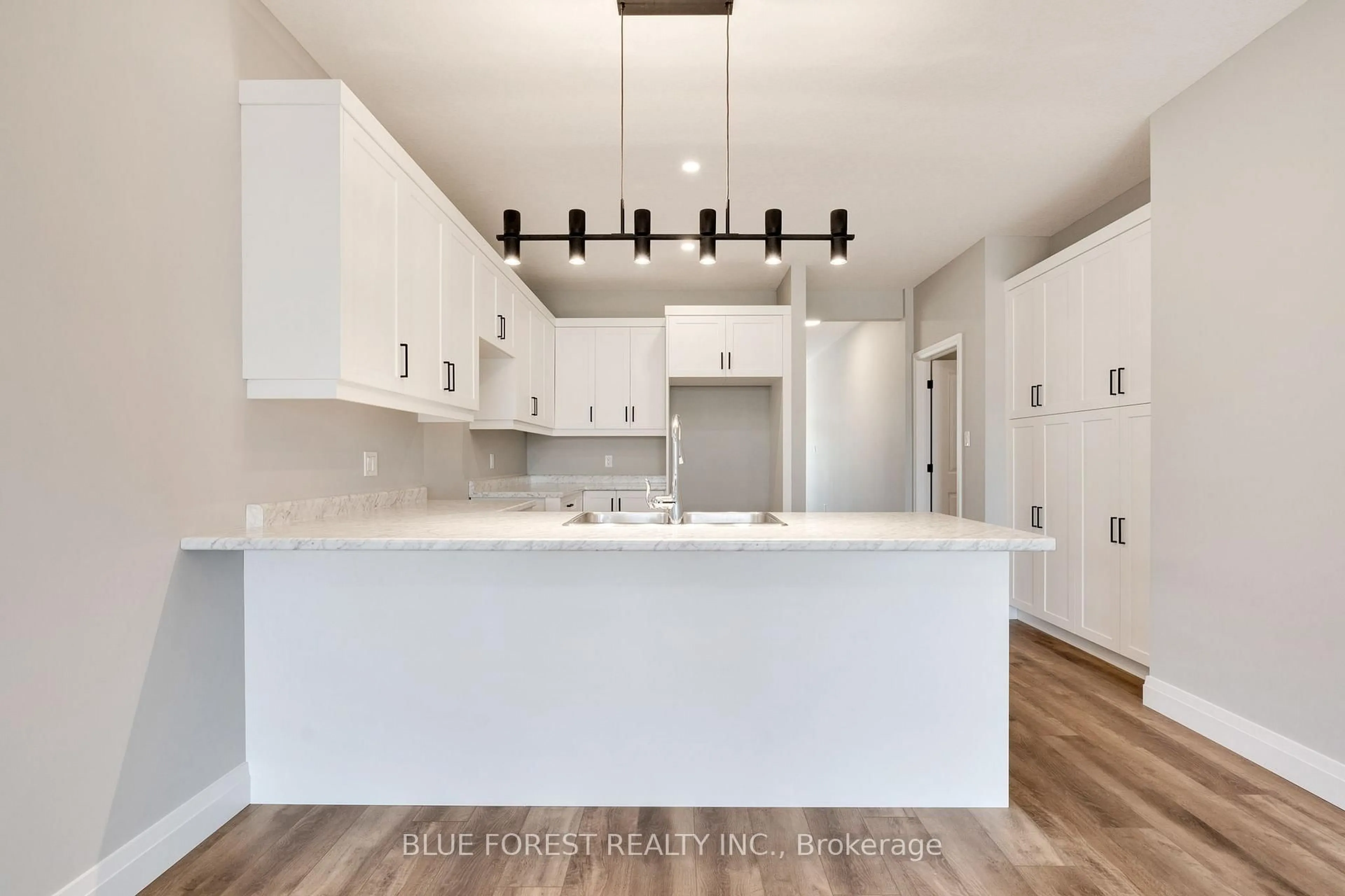 Open concept kitchen, unknown for 142 SHIRLEY St, Thames Centre Ontario N0M 2P0