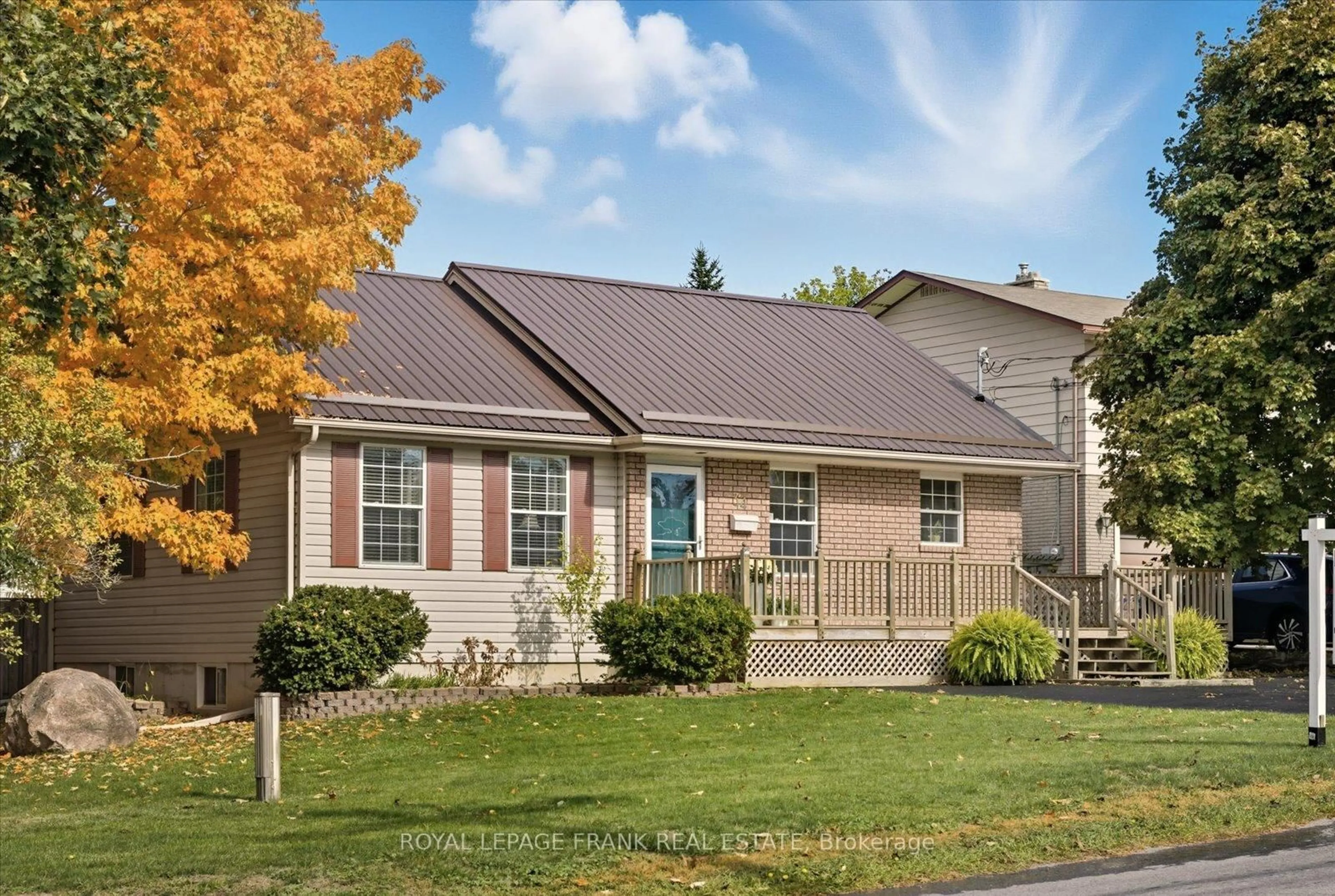 Home with vinyl exterior material, street for 34 Riverview Rd, Kawartha Lakes Ontario K9V 1B3