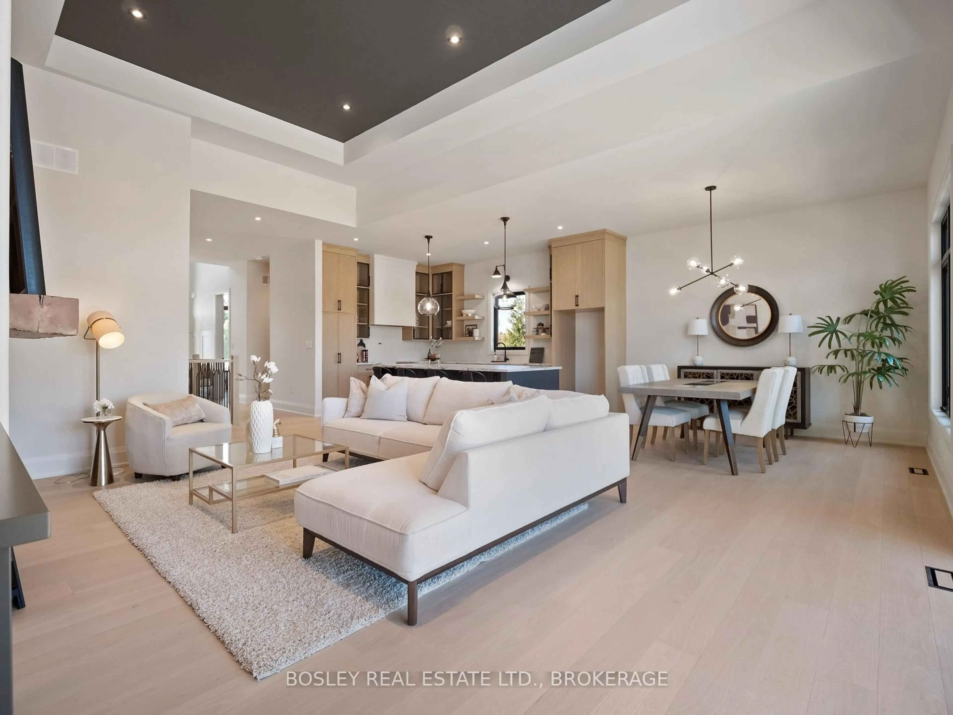 Living room with furniture, unknown for 9 OAKLEY Dr, Niagara-on-the-Lake Ontario L0S 1J0