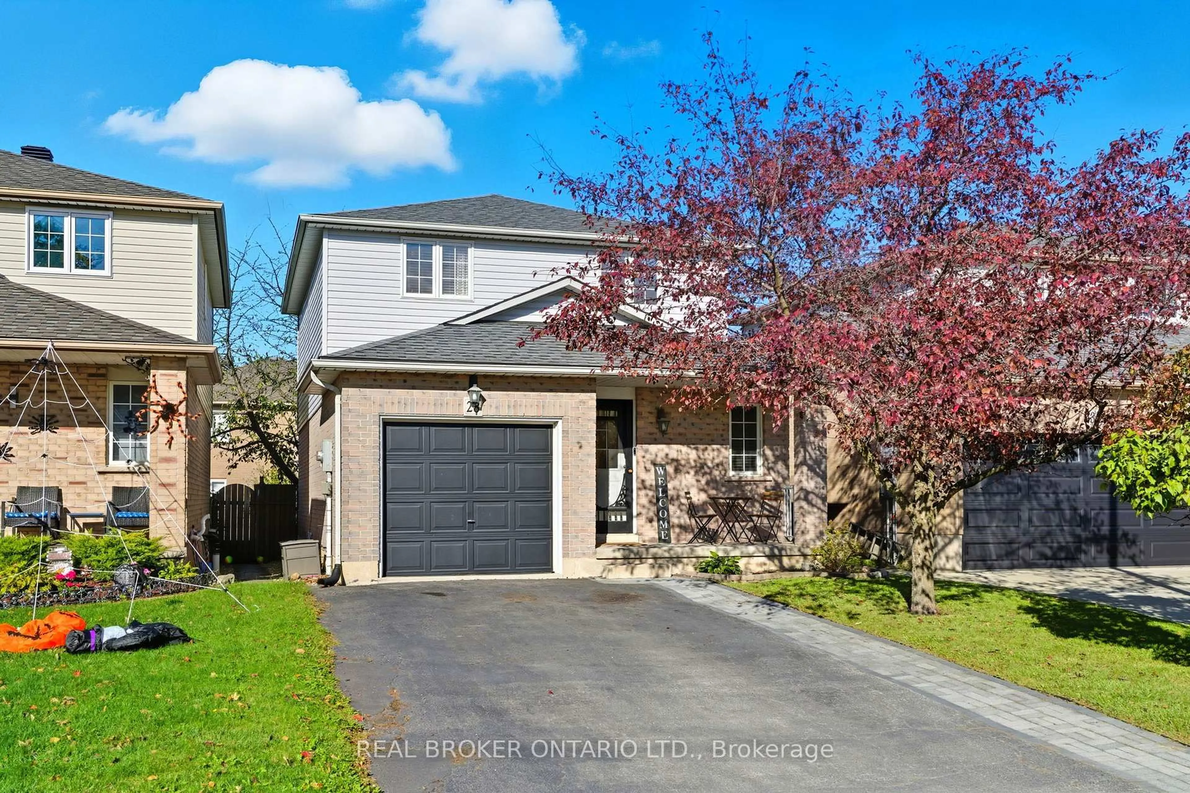 Unknown for 28 Brookheath Lane, Hamilton Ontario L0R 1W0