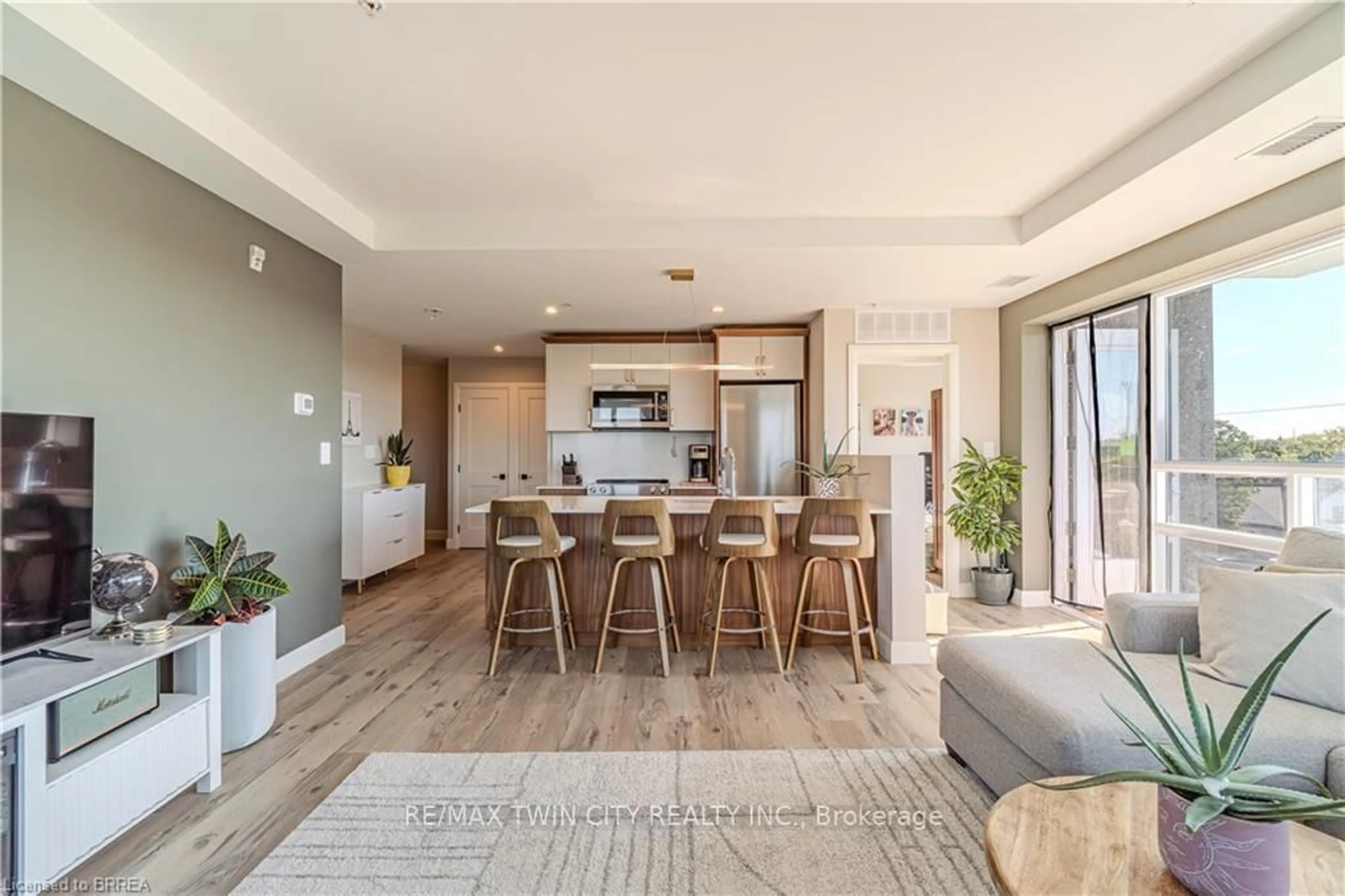 Open concept kitchen, unknown for 34 Norman St #404, Brantford Ontario N3R 2Y1