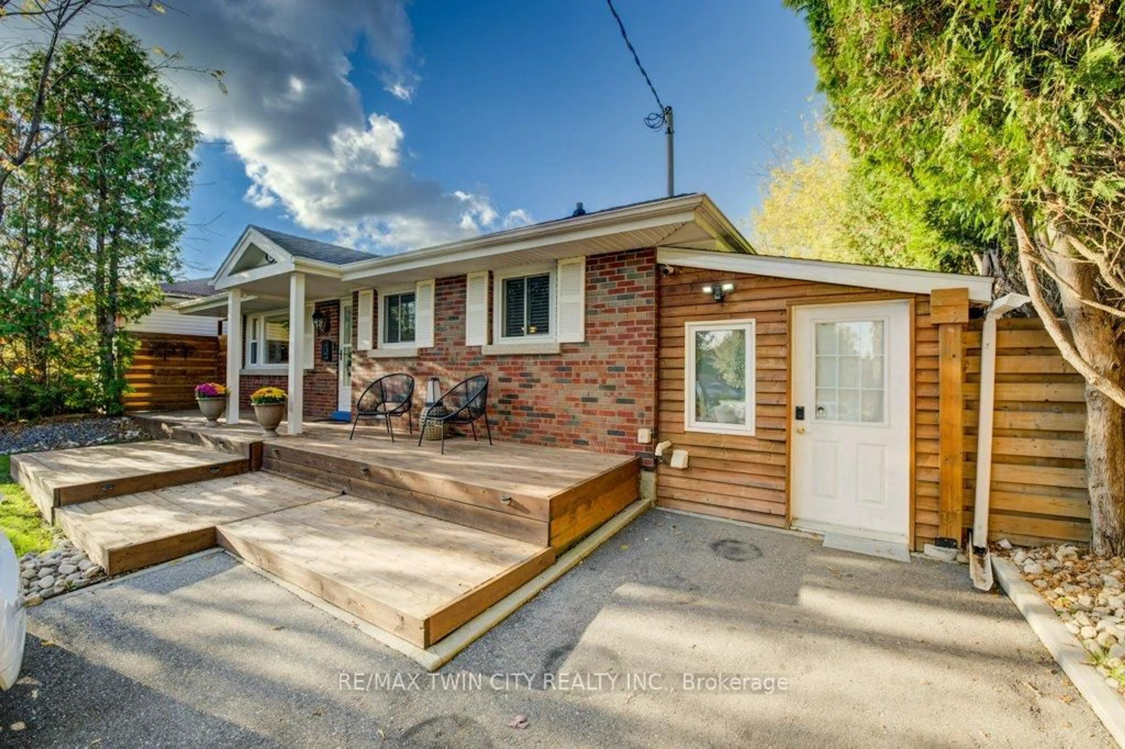 Home with brick exterior material, street for 18 Hilltop Dr, Cambridge Ontario N1R 1S9