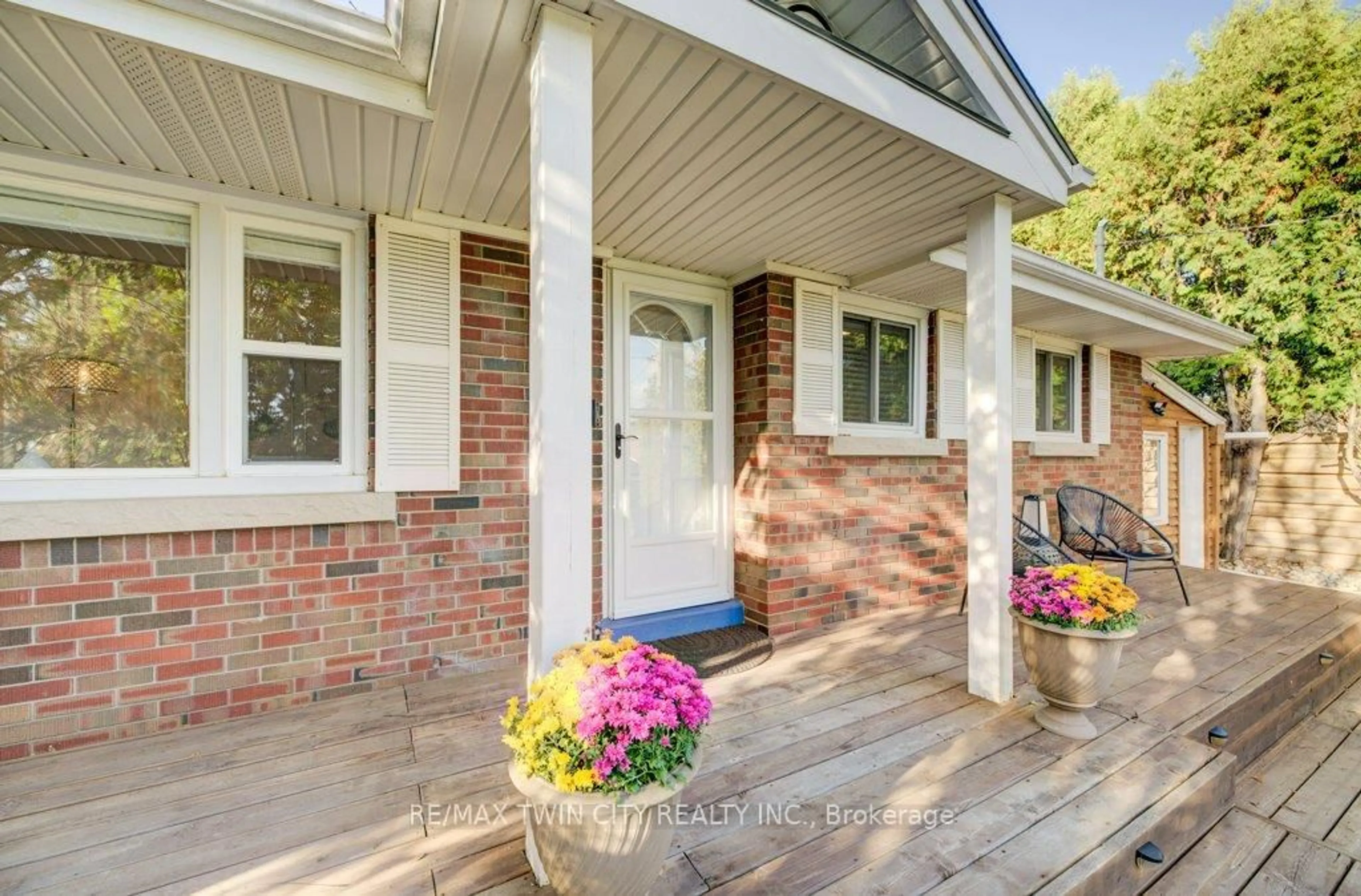 Home with brick exterior material, street for 18 Hilltop Dr, Cambridge Ontario N1R 1S9