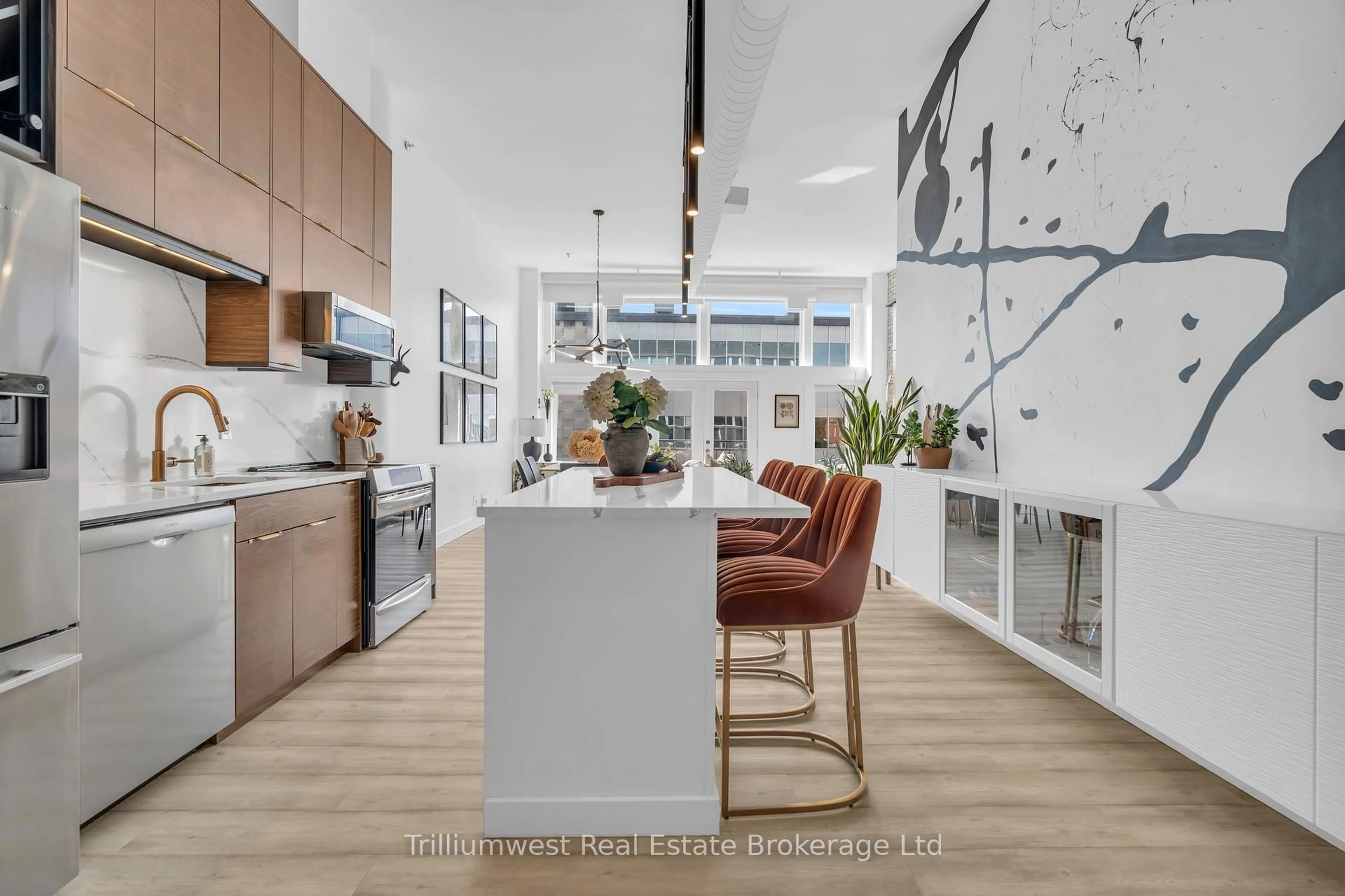 Open concept kitchen, ceramic/tile floor for 276 King St #205, Kitchener Ontario N2G 1B6