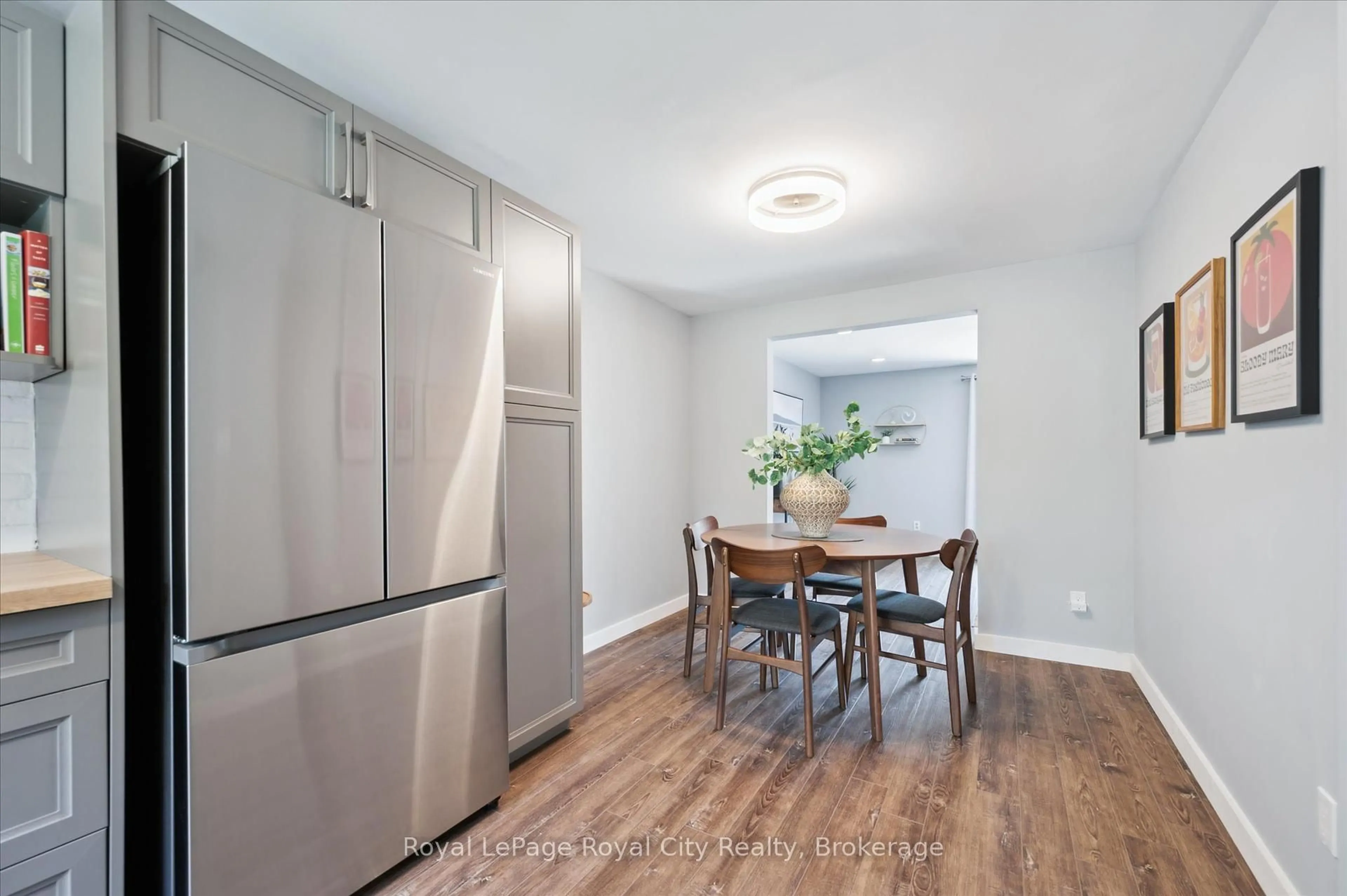 Unknown for 120 Country Club Dr #16, Guelph Ontario N1E 3K7