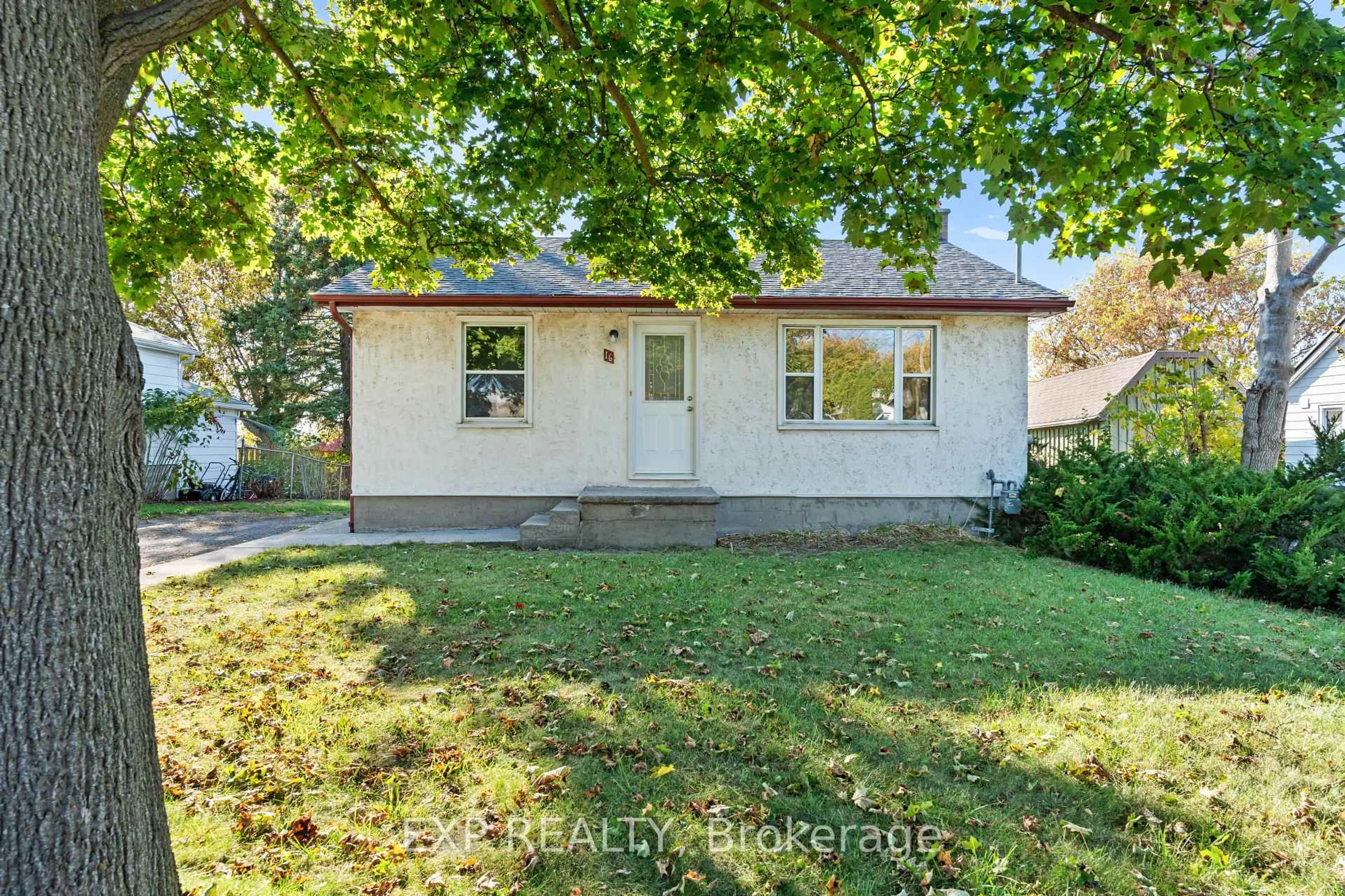 Unknown for 16 Valleyview Cres, Belleville Ontario K8P 3G1