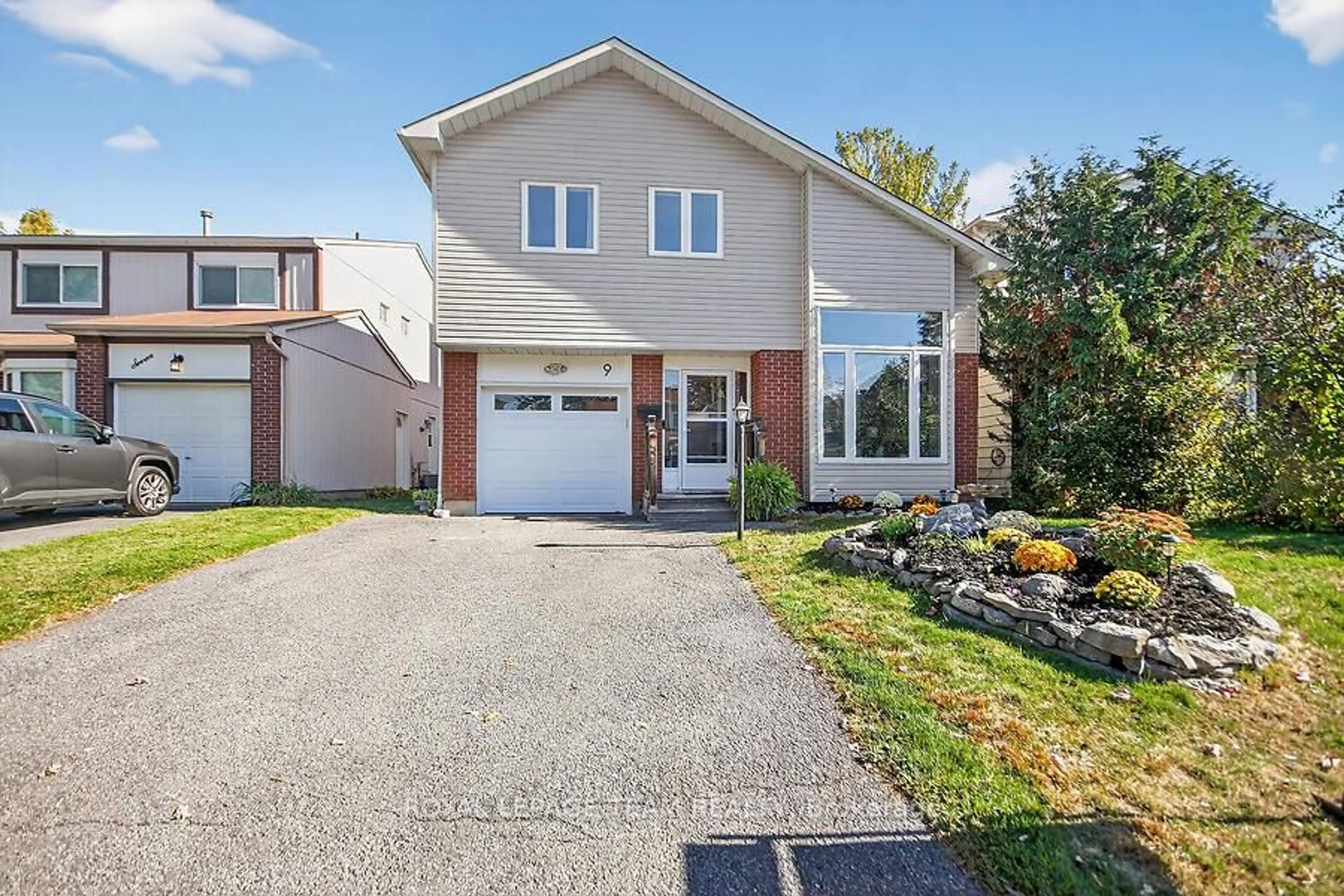 Home with brick exterior material, street for 9 RIDING Way, Ottawa Ontario K2M 1C3