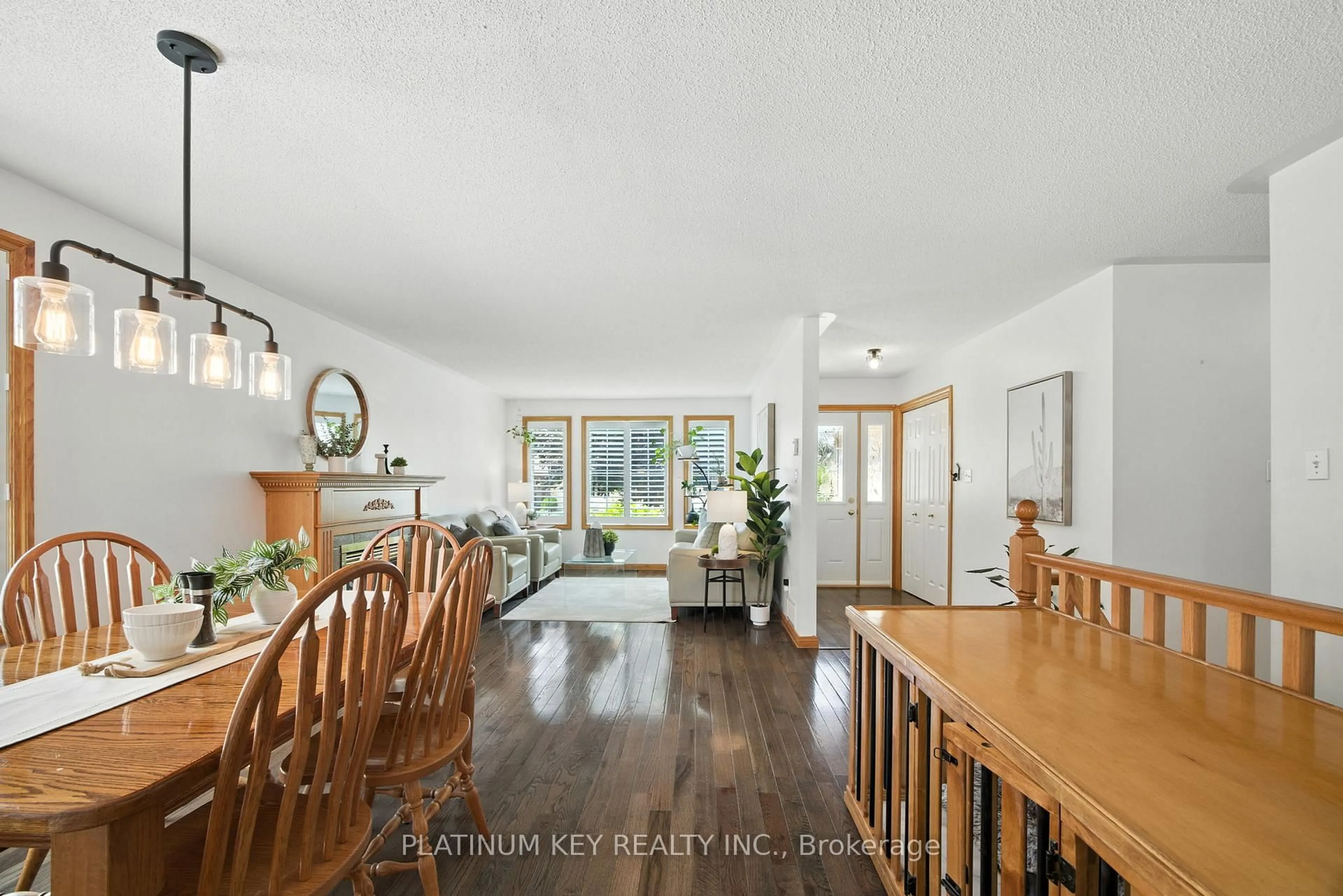 Dining room, unknown for 469 Riverview Dr, Strathroy-Caradoc Ontario N7G 4A6