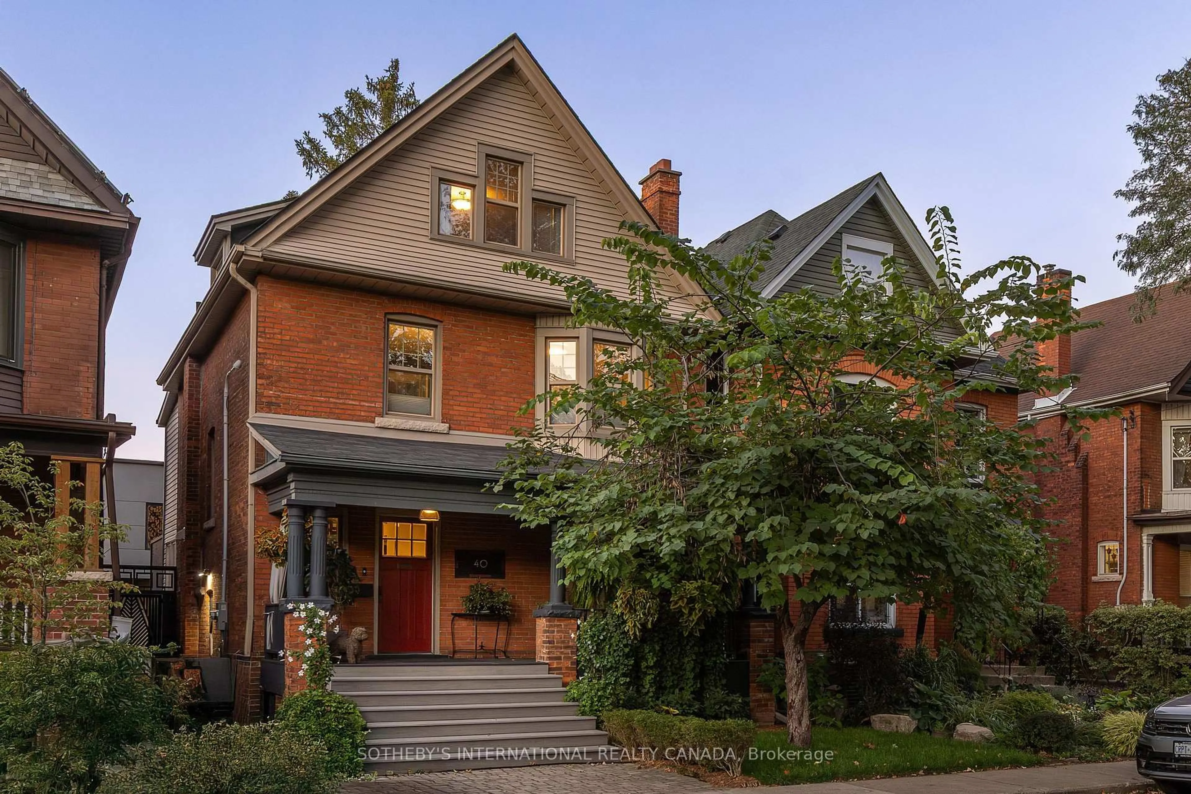 Home with brick exterior material, street for 40 Stanley Ave, Hamilton Ontario L8P 2L1