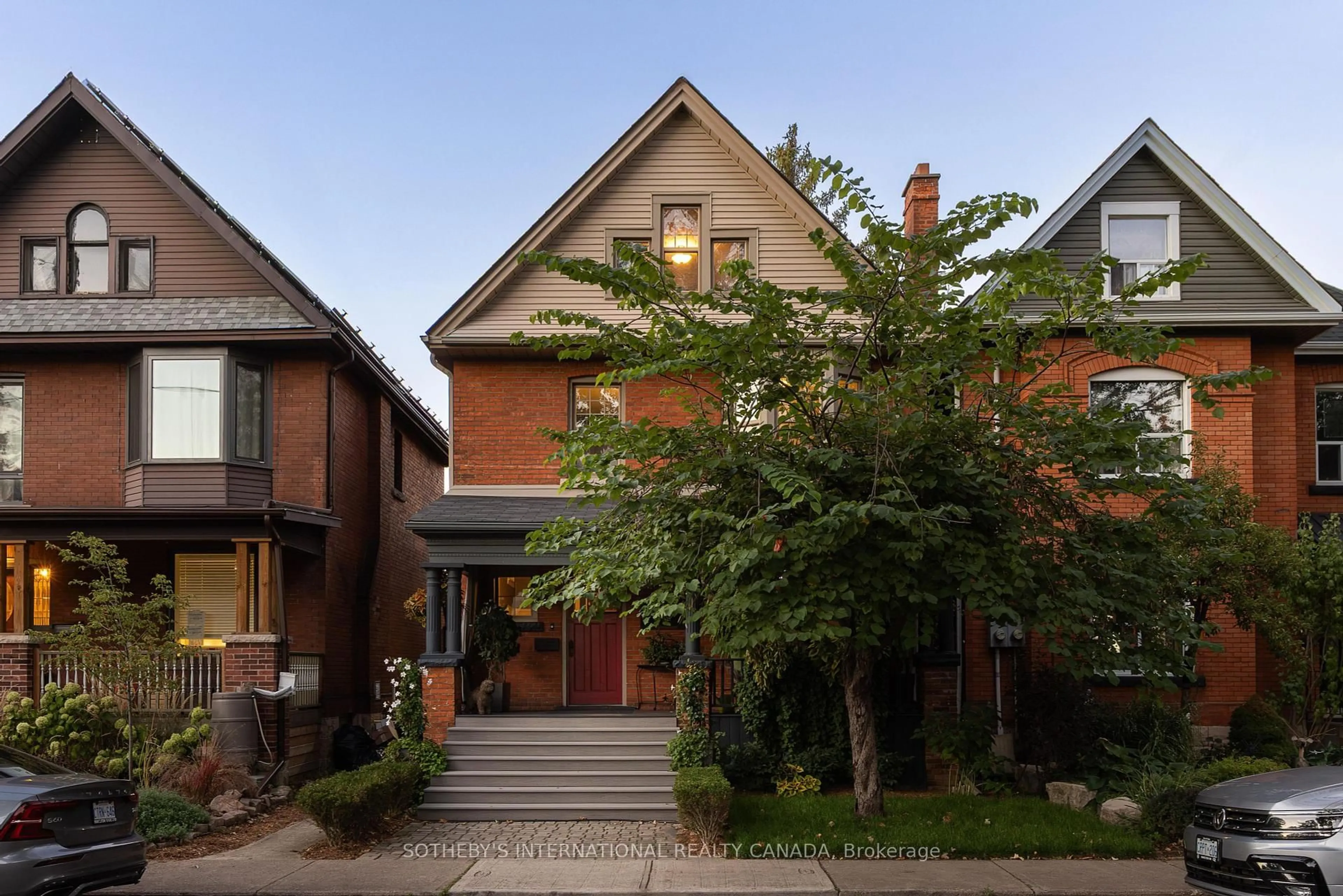 Home with brick exterior material, street for 40 Stanley Ave, Hamilton Ontario L8P 2L1