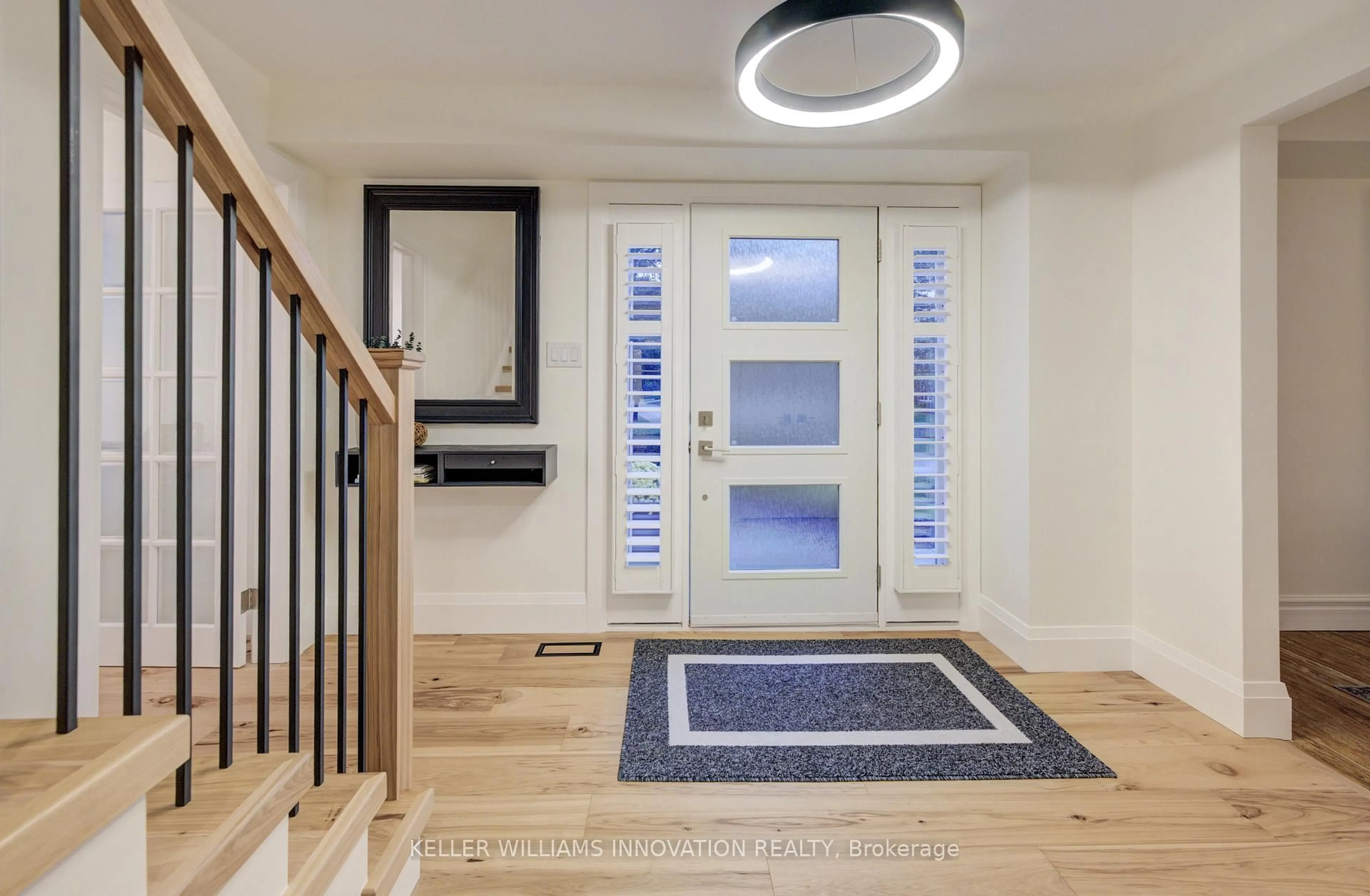 Indoor entryway for 38 Academy Cres, Waterloo Ontario N2L 5H7