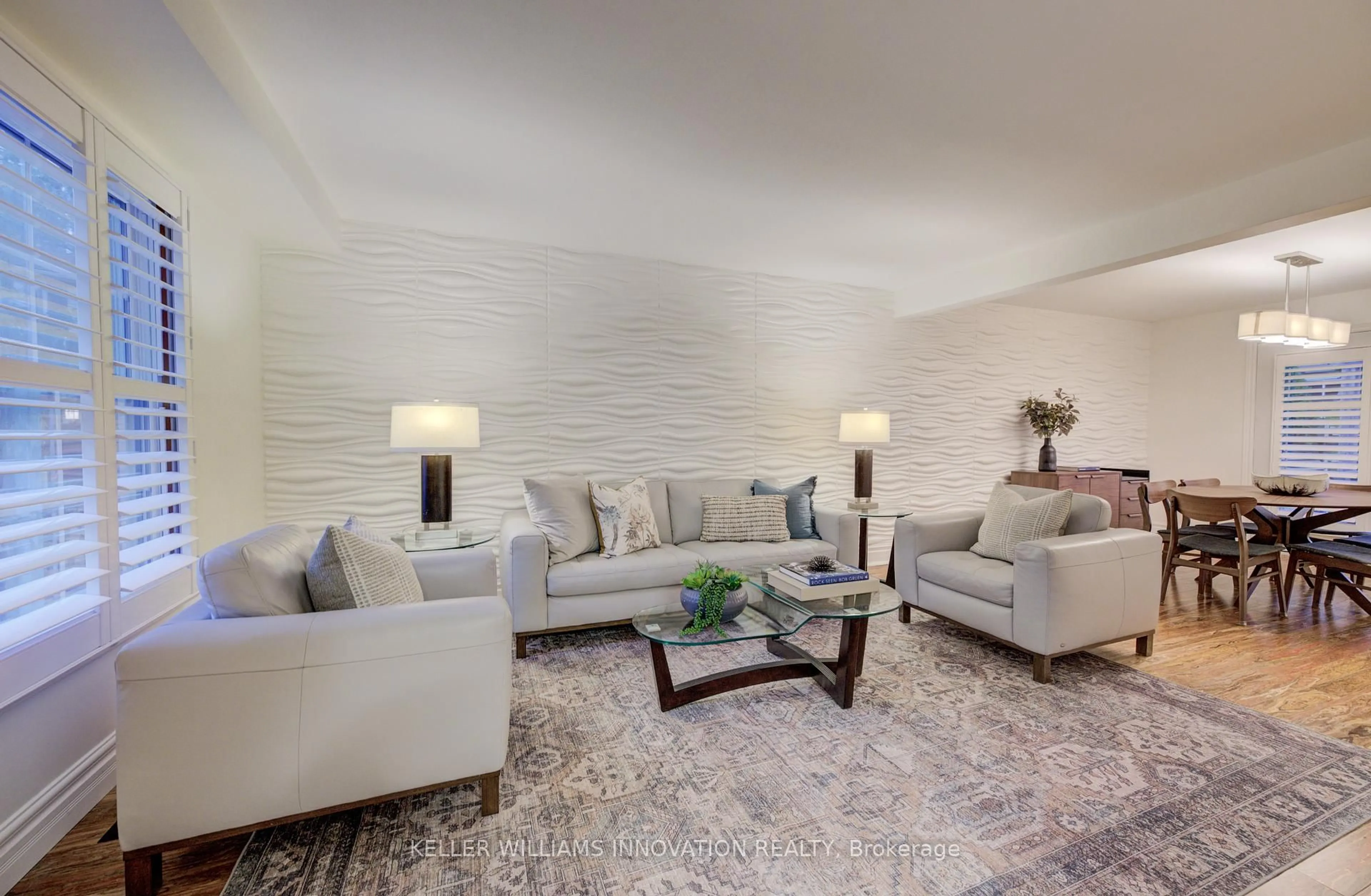 Living room with furniture, unknown for 38 Academy Cres, Waterloo Ontario N2L 5H7