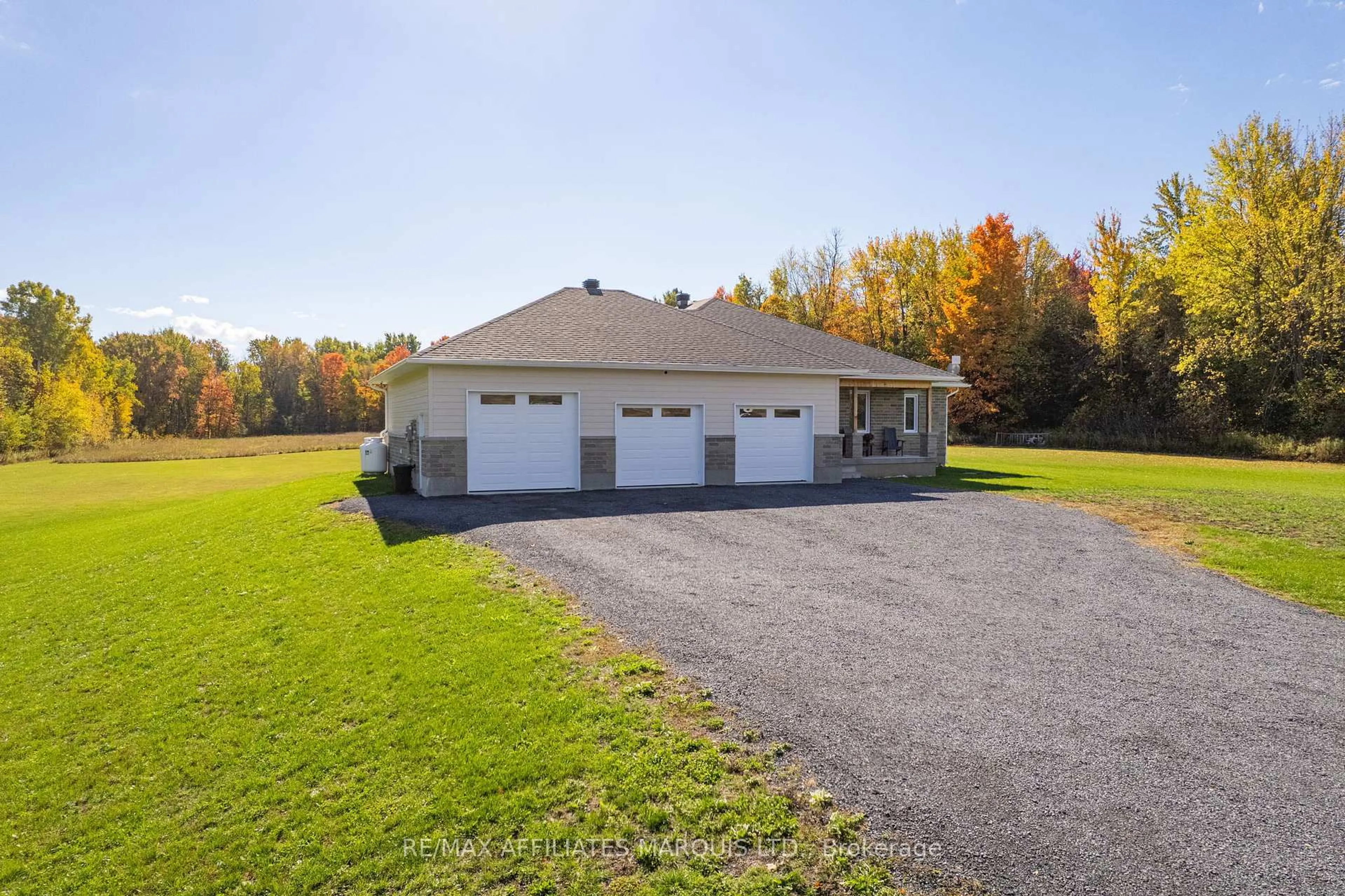 A pic from outside/outdoor area/front of a property/back of a property/a pic from drone, unknown for 17026 Myers Rd, South Stormont Ontario K0C 2A0