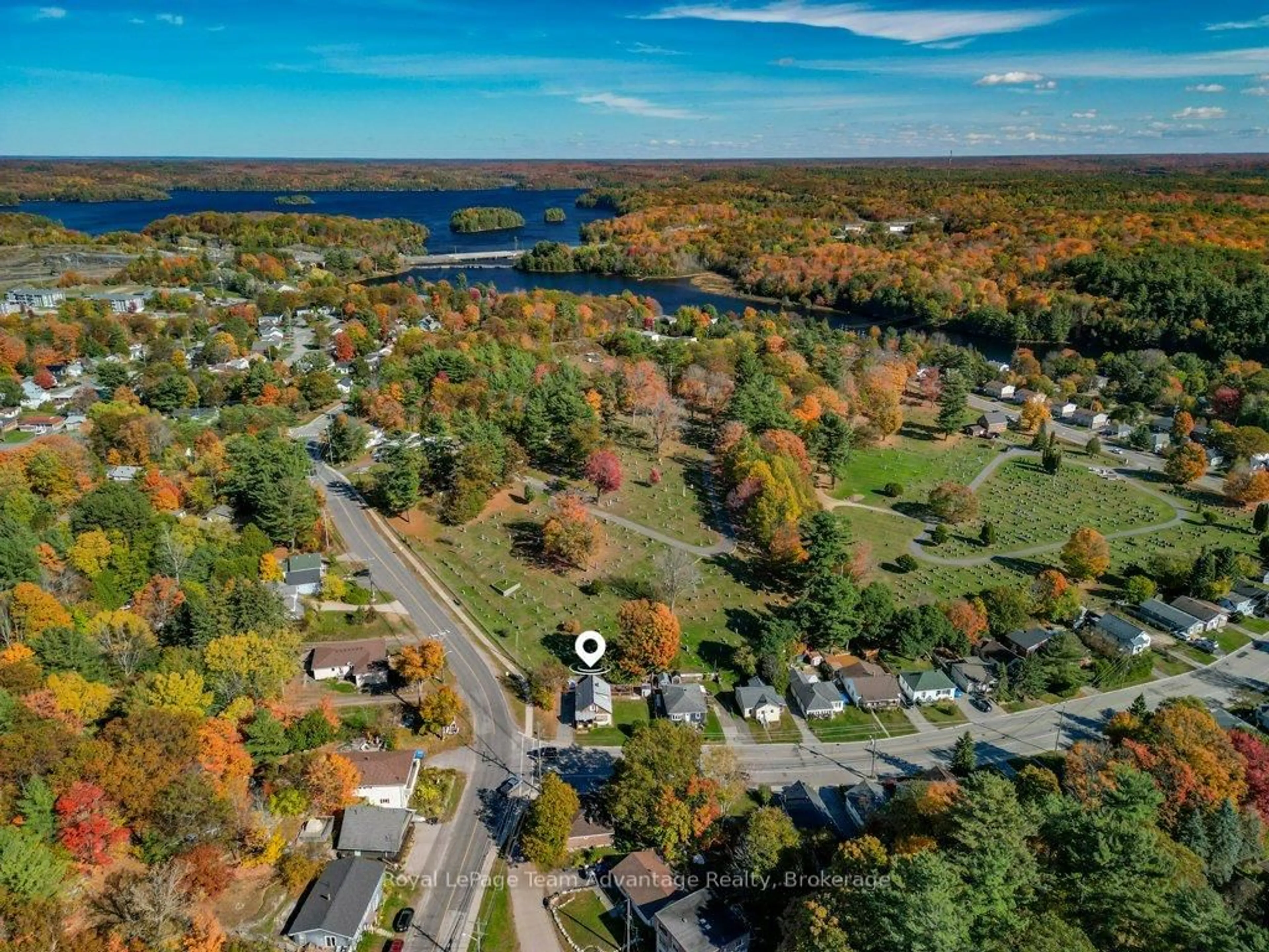 A pic from outside/outdoor area/front of a property/back of a property/a pic from drone, water/lake/river/ocean view for 43 Hillcrest Ave, Parry Sound Ontario P2A 1L5