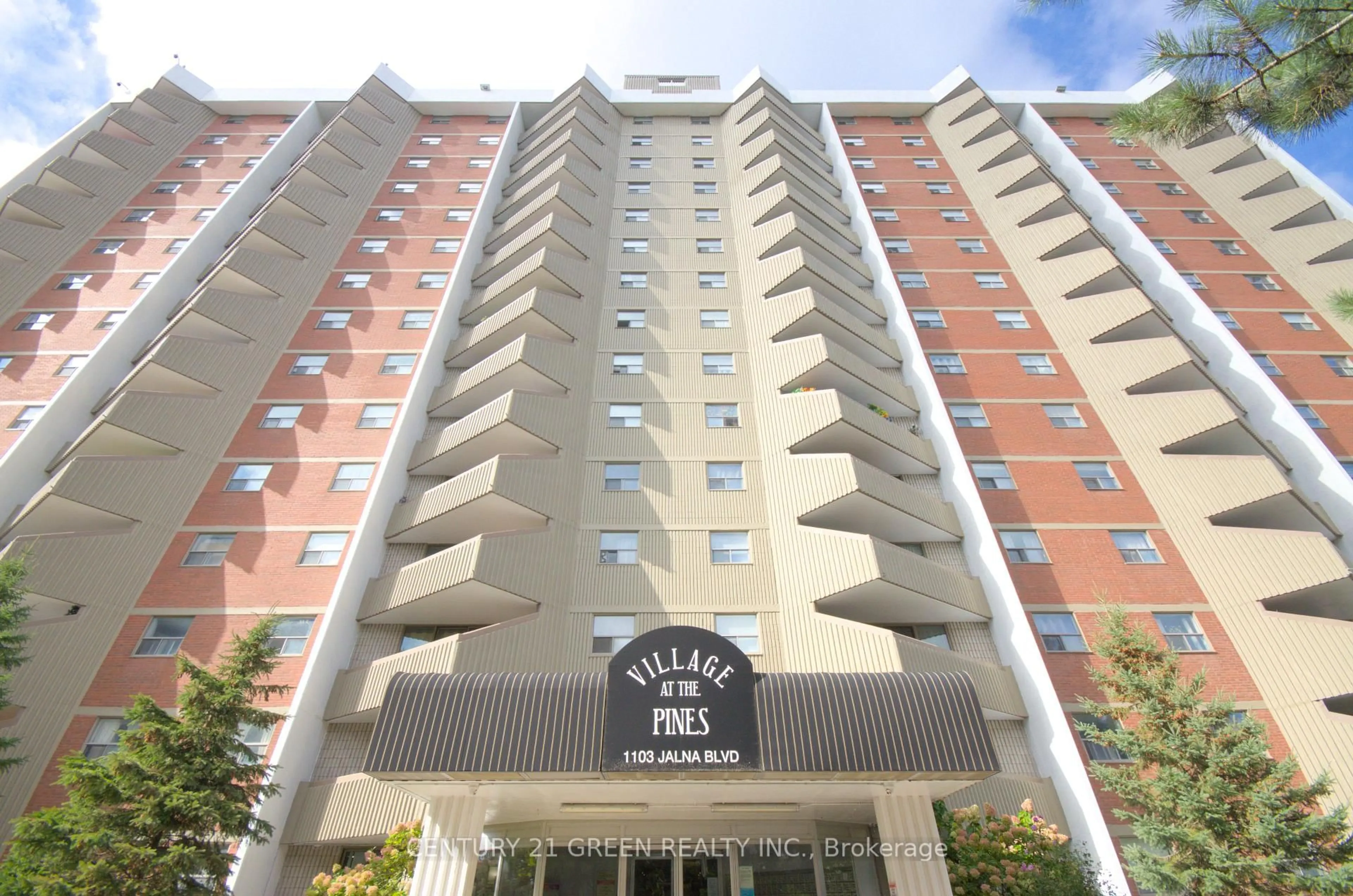 Indoor foyer for 1103 Jalna Blvd #1005, London South Ontario N6E 2W8