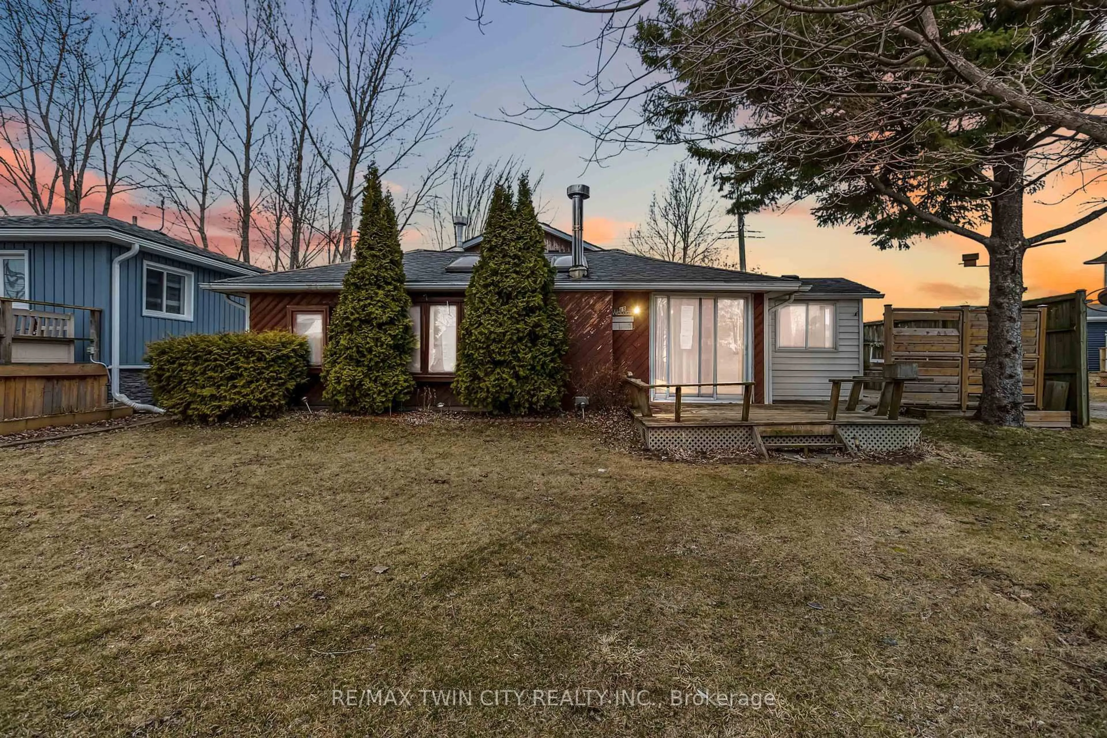 A pic from outside/outdoor area/front of a property/back of a property/a pic from drone, street for 19 Melville Lane Rr 1 Lane, Haldimand Ontario N0A 1P0
