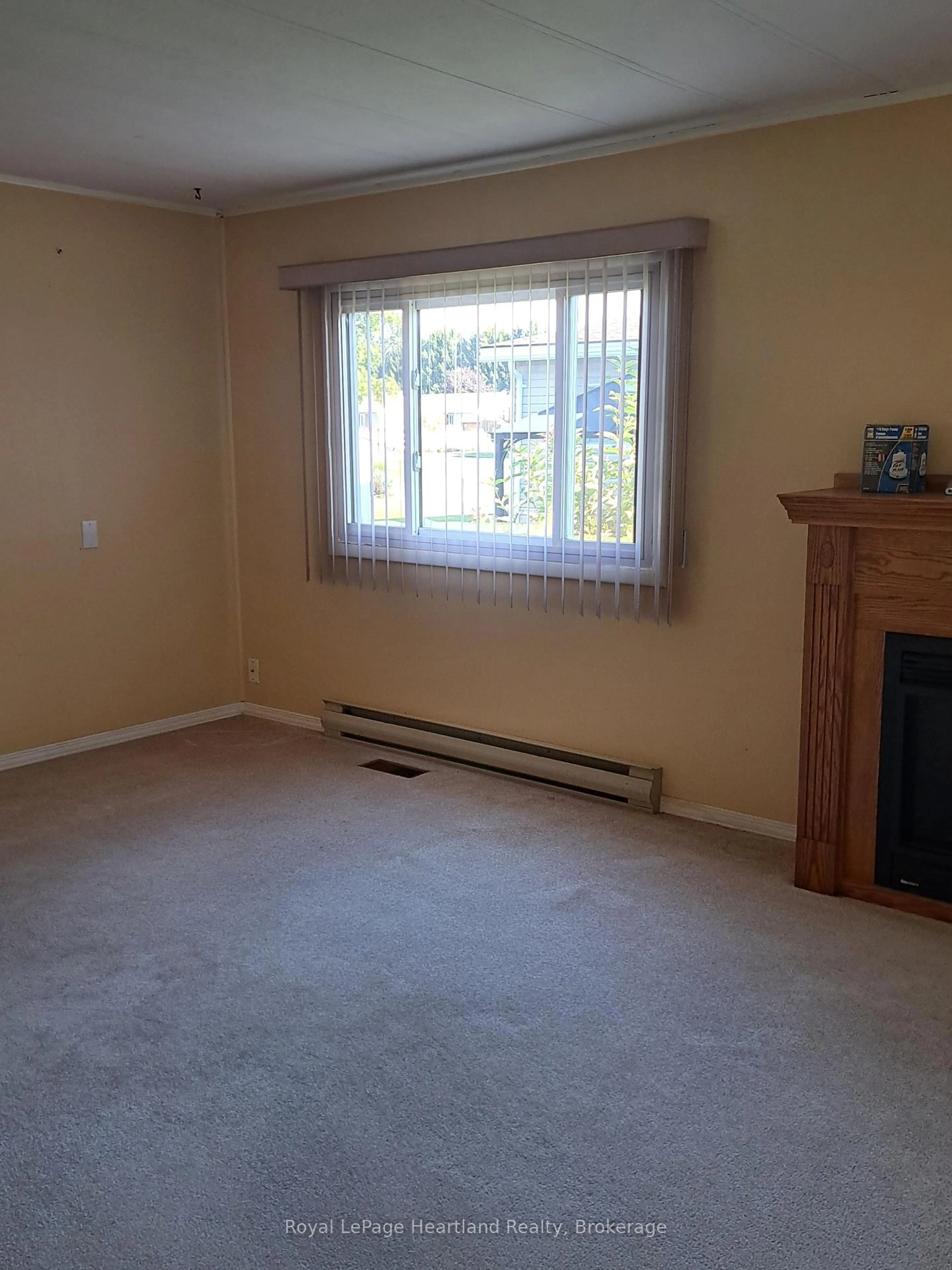 A pic of a room for 21 Velma St, Strathroy-Caradoc Ontario N7G 1A1