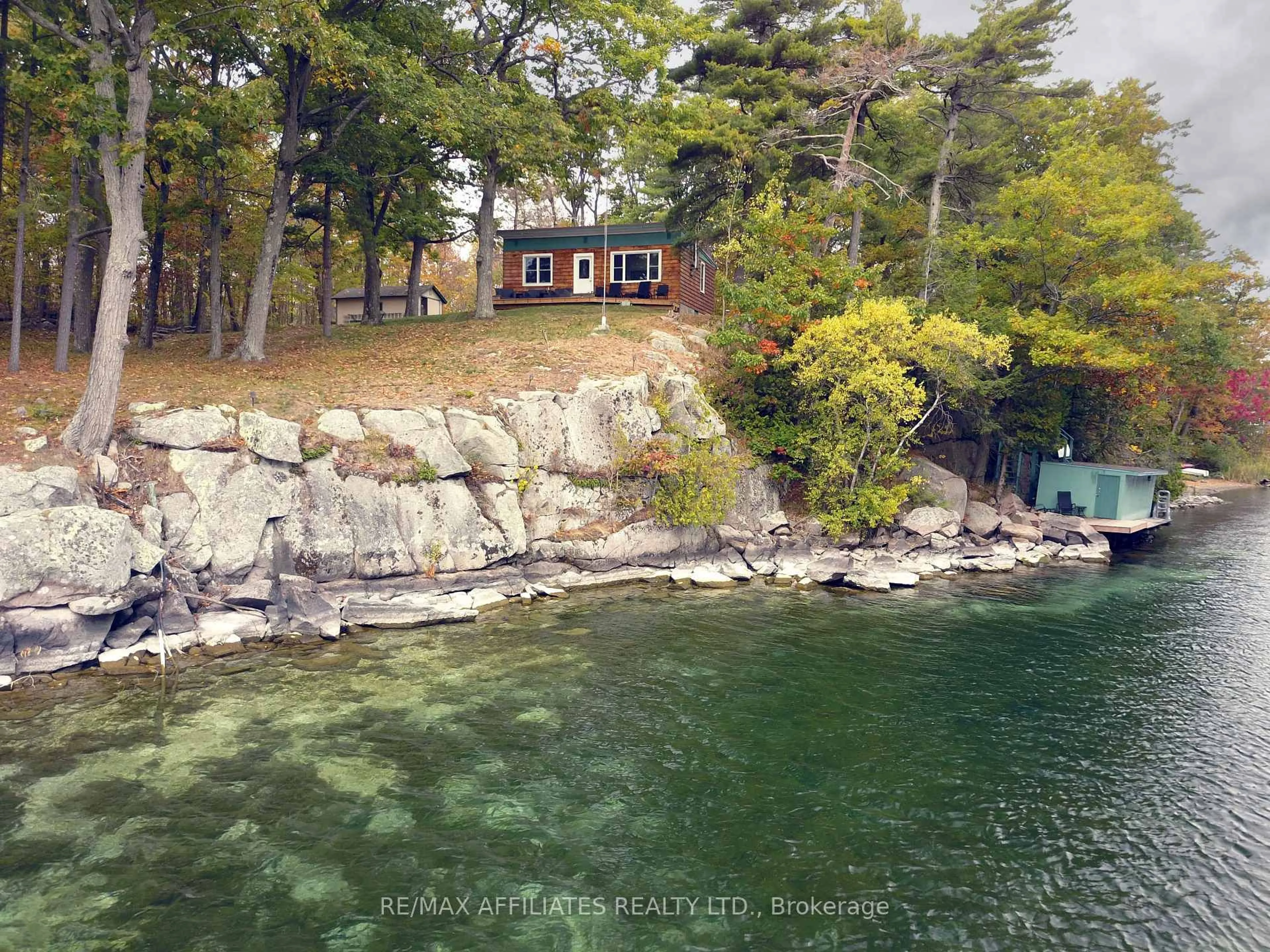 A pic from outside/outdoor area/front of a property/back of a property/a pic from drone, water/lake/river/ocean view for 418 Hillcrest Rd, Elizabethtown-Kitley Ontario K6V 7C3