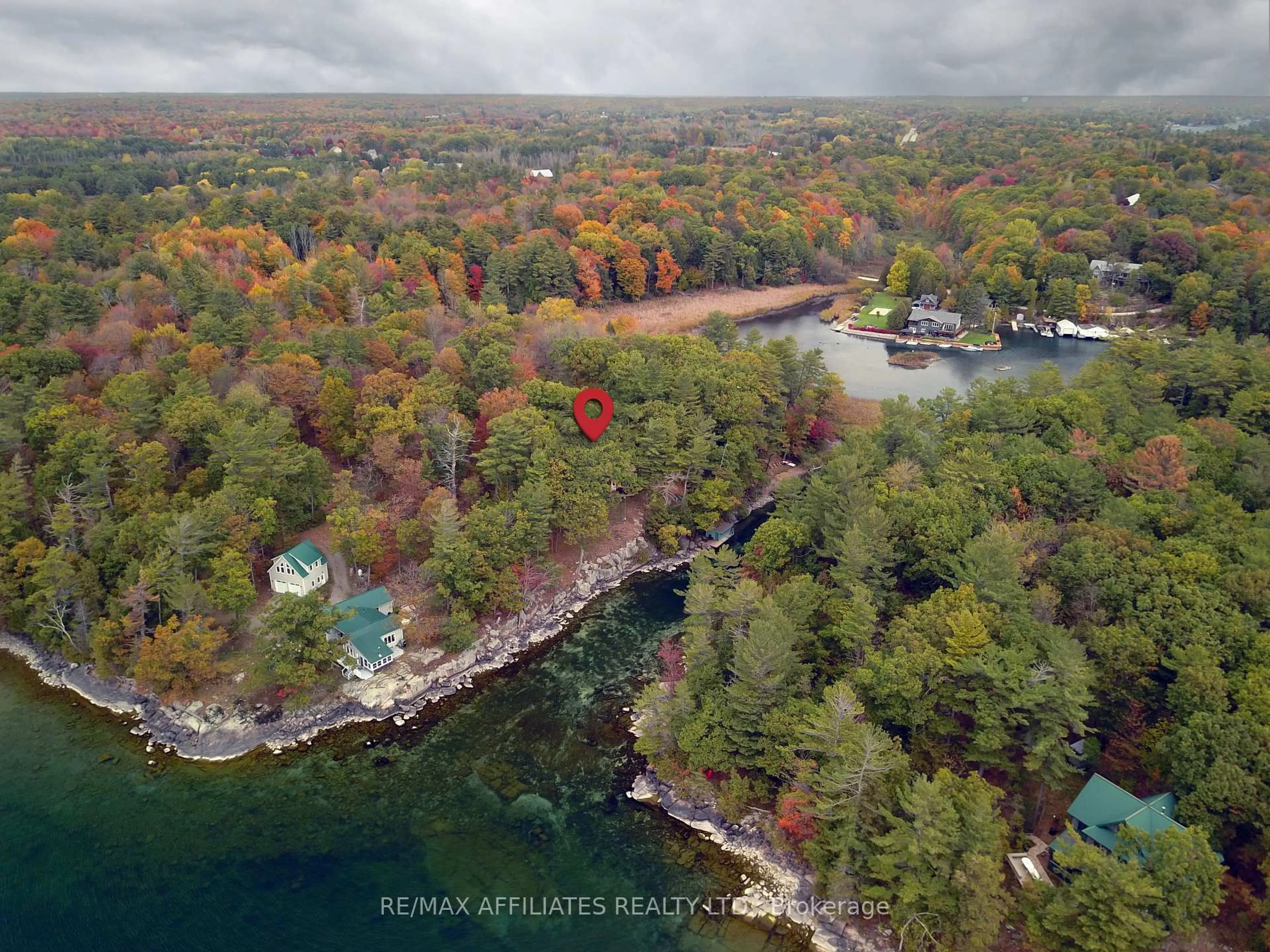 A pic from outside/outdoor area/front of a property/back of a property/a pic from drone, water/lake/river/ocean view for 418 Hillcrest Rd, Elizabethtown-Kitley Ontario K6V 7C3
