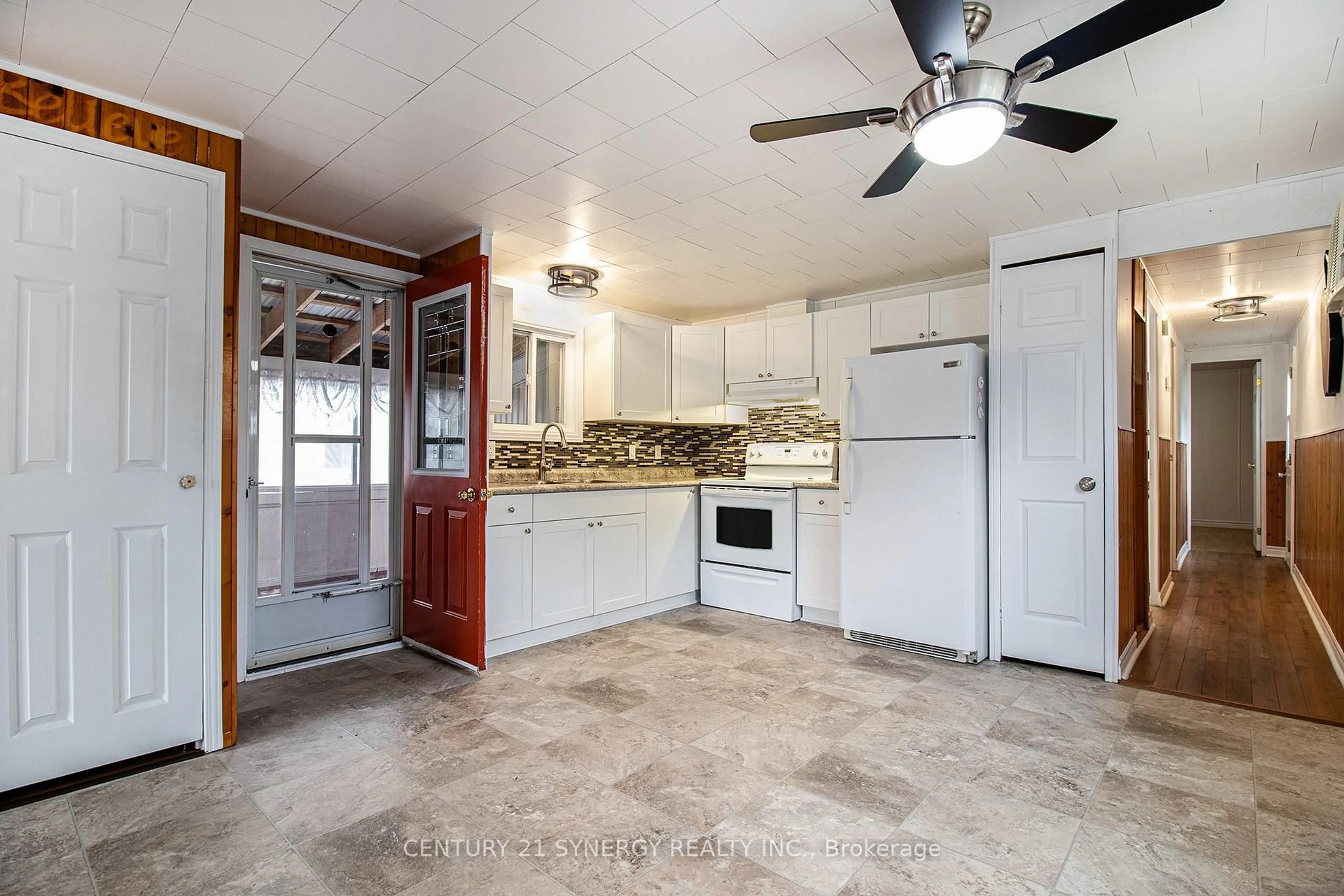 Standard kitchen, ceramic/tile floor for 9 Bridle Path, Rideau Lakes Ontario K2A 0J4