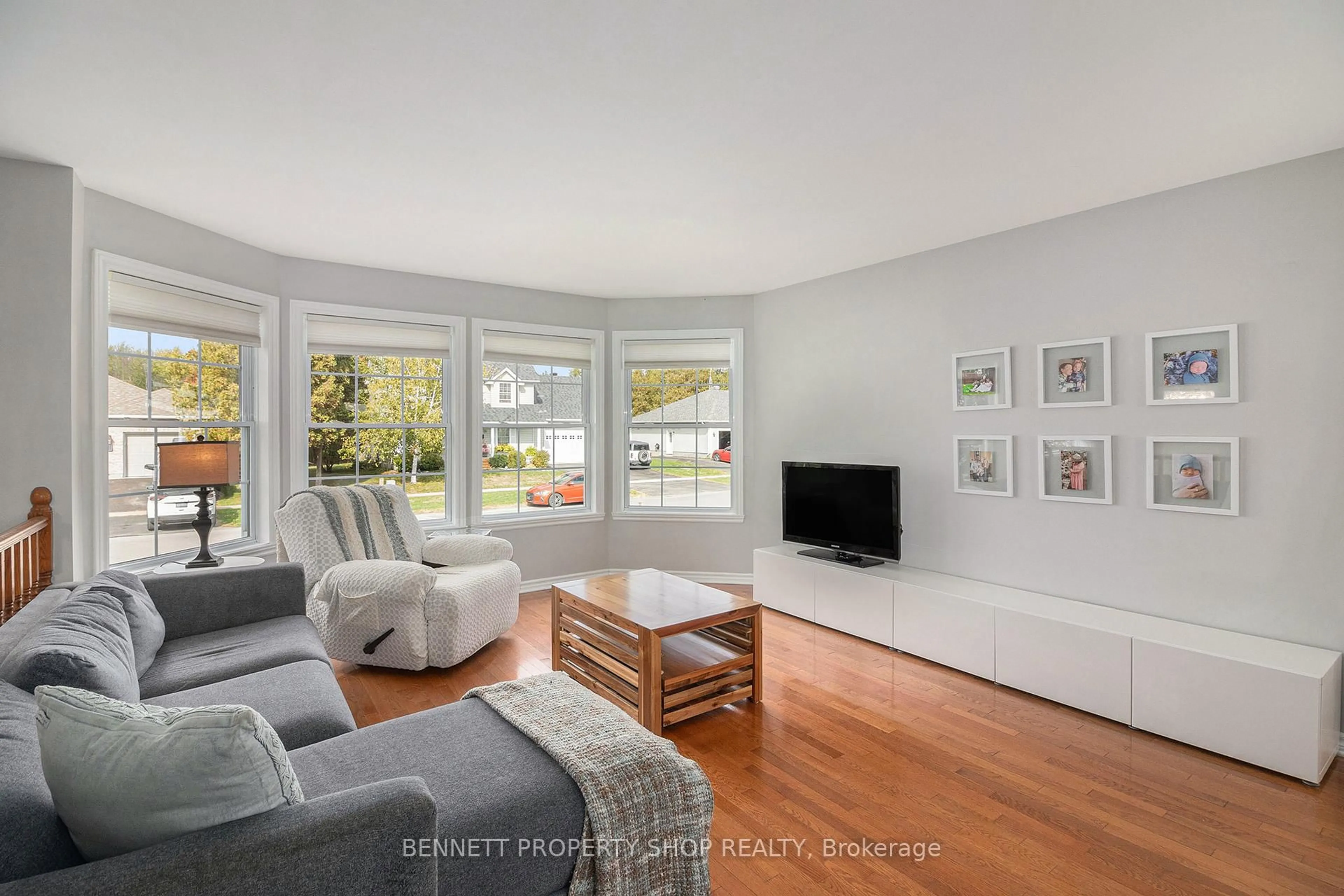 Living room with furniture, unknown for 78 Hickory St, South Stormont Ontario K0C 1M0