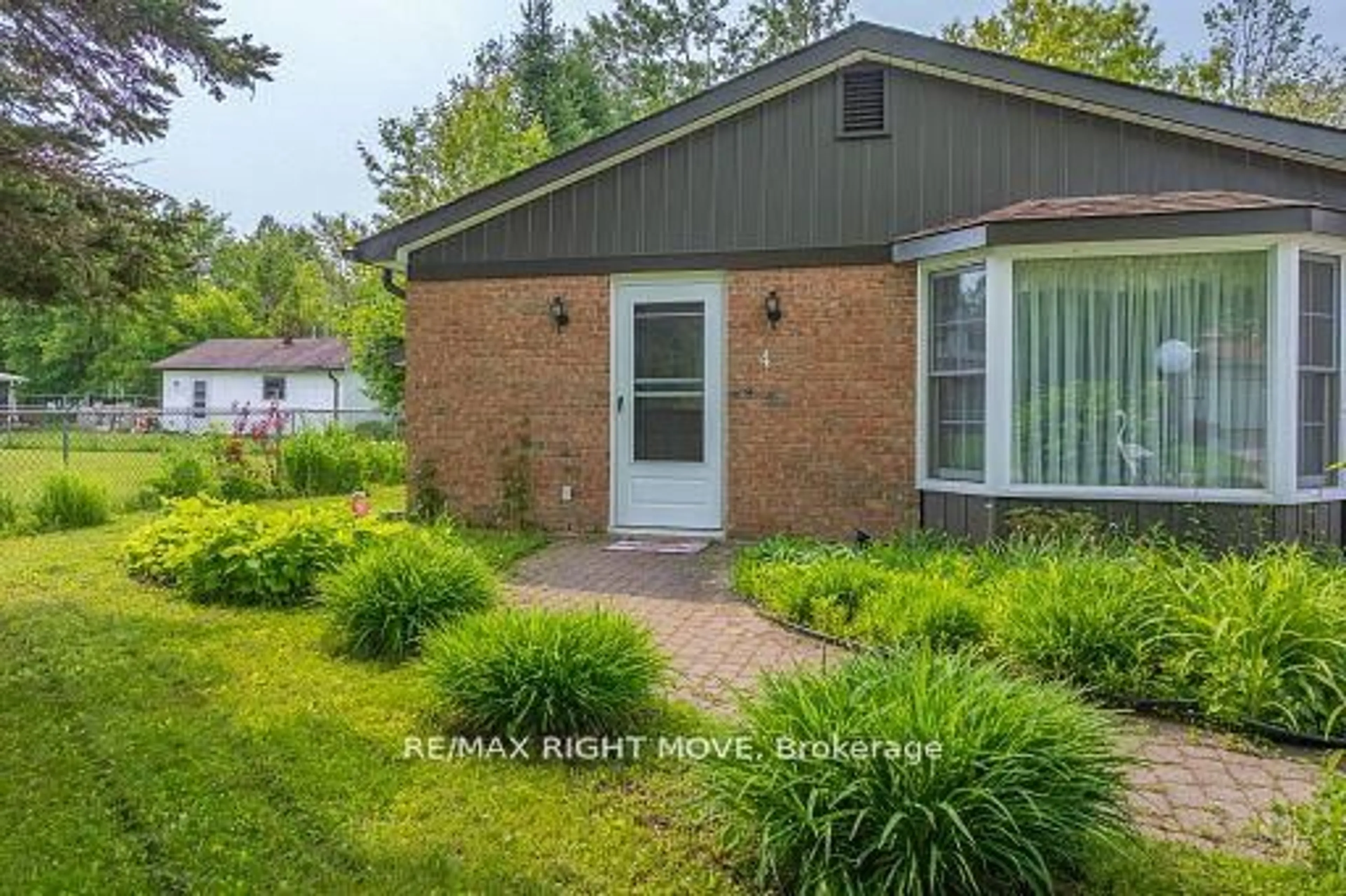 Home with brick exterior material, street for 4 Maypark Dr, Bracebridge Ontario P1L 1C3
