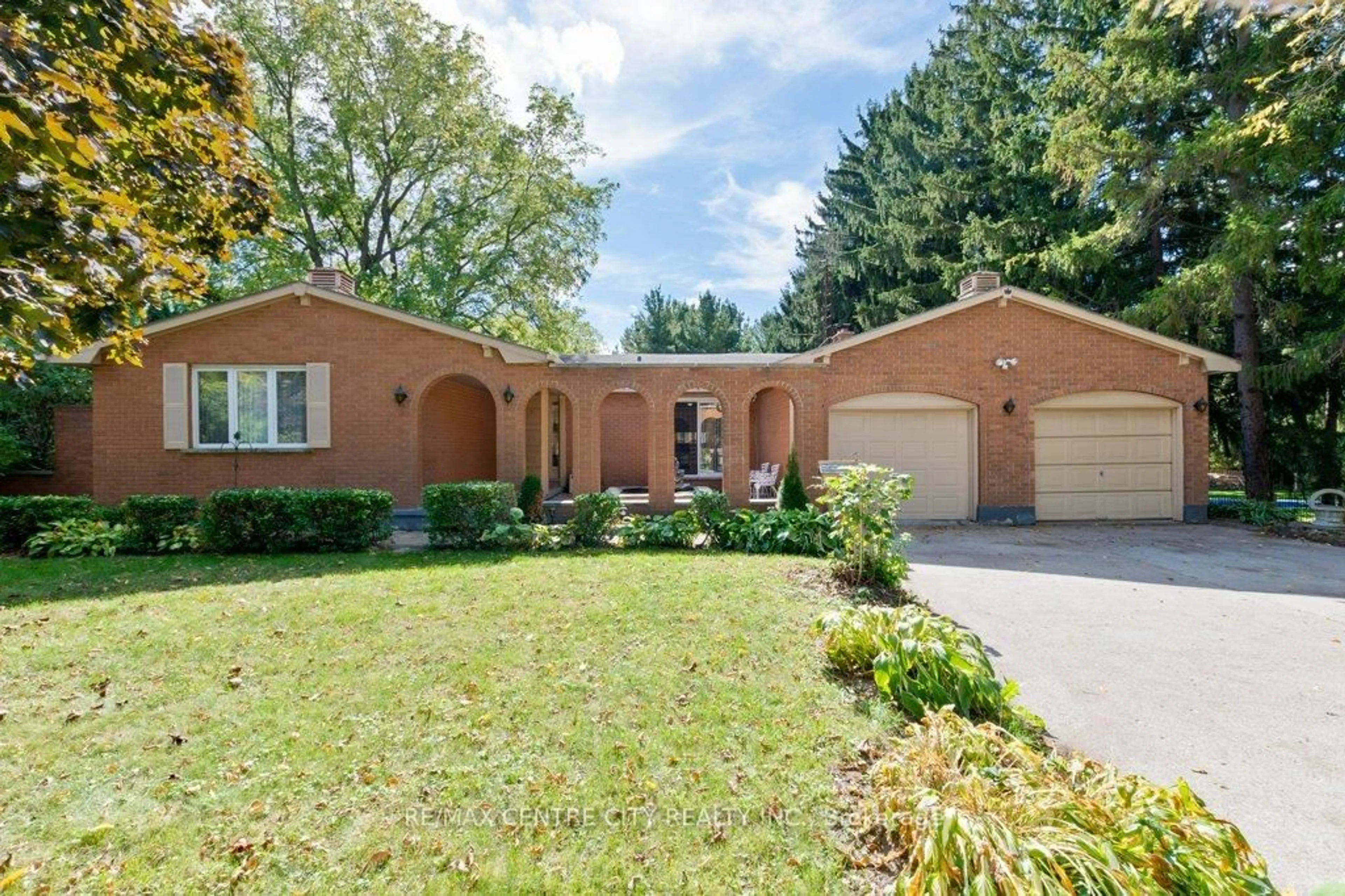 Home with brick exterior material, street for 46215 North St, Central Elgin Ontario N0L 2H0