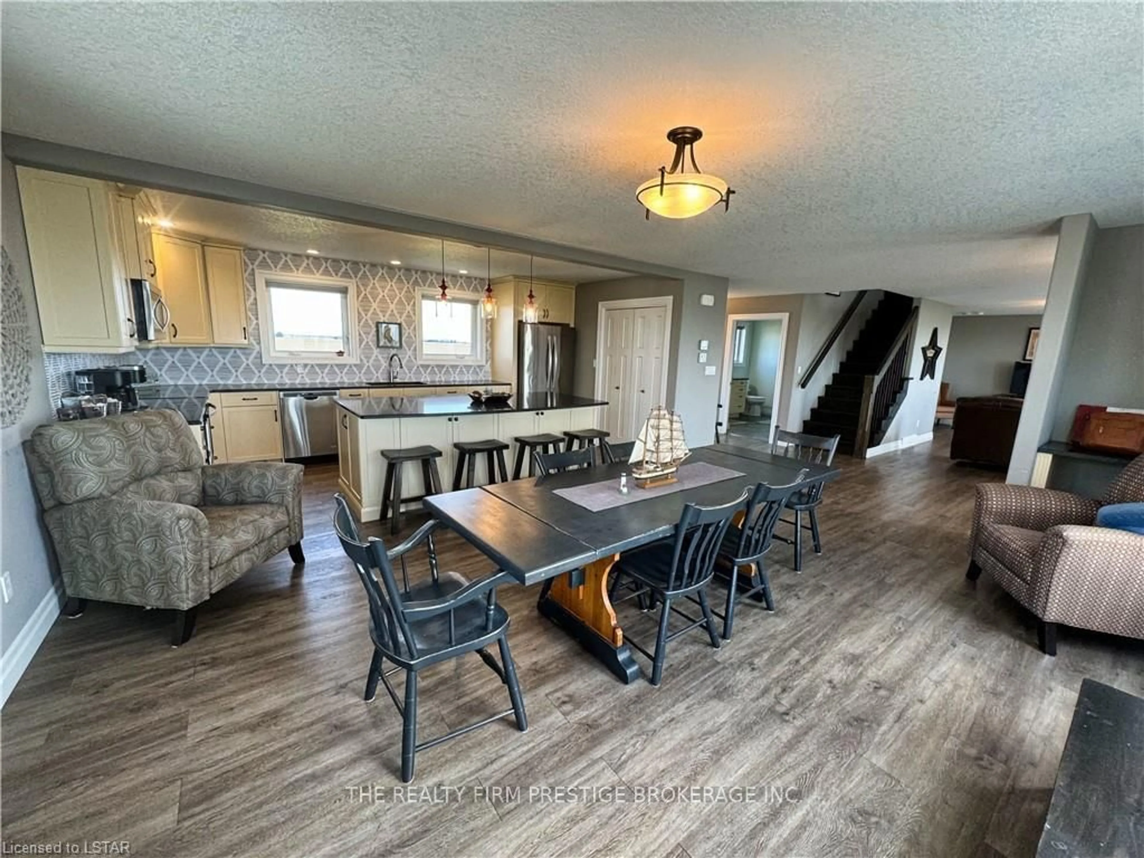 Open concept kitchen, unknown for 18574 ERIE SHORE Dr, Chatham-Kent Ontario N0L 1A0